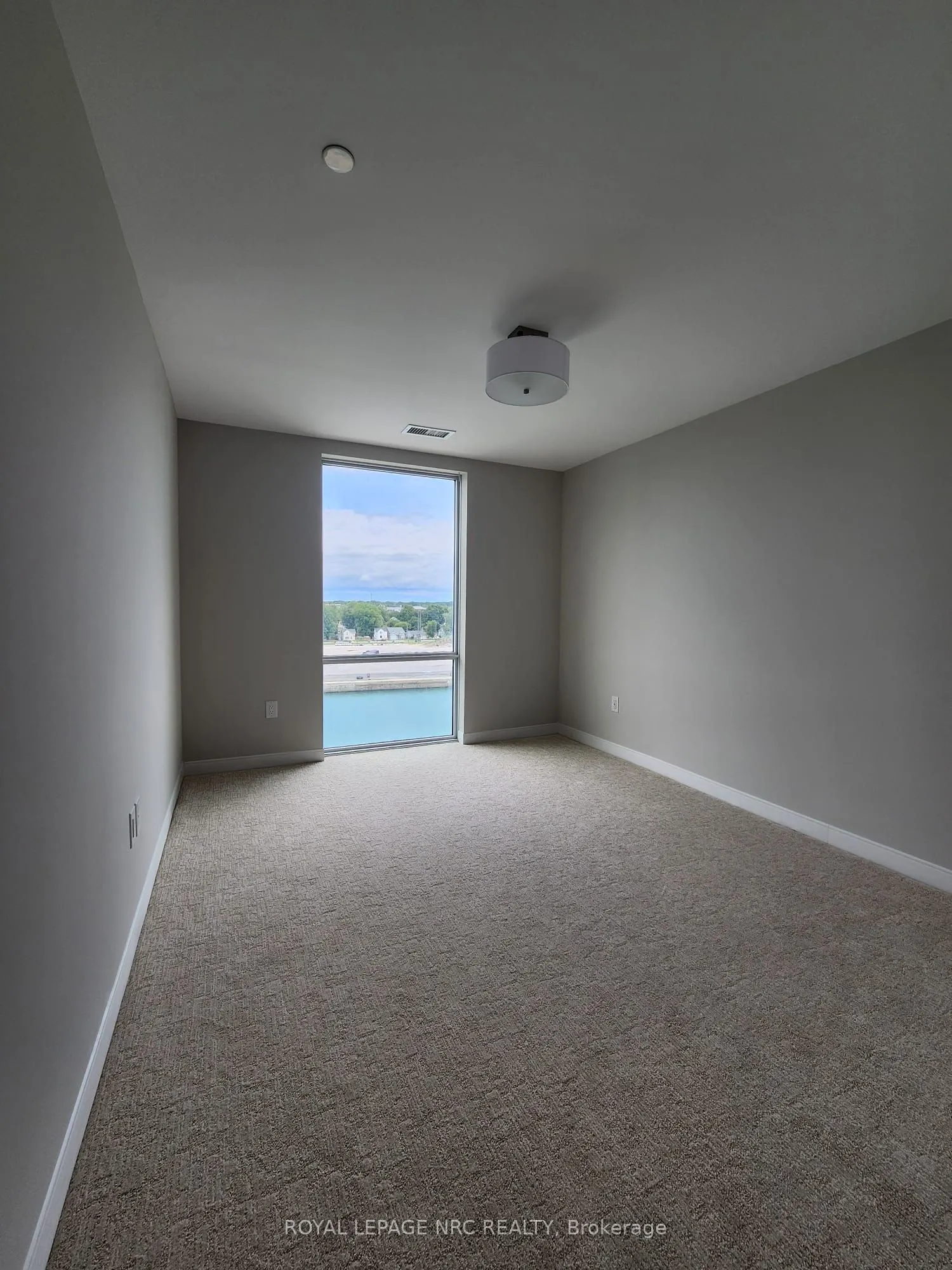 118 West Street #707