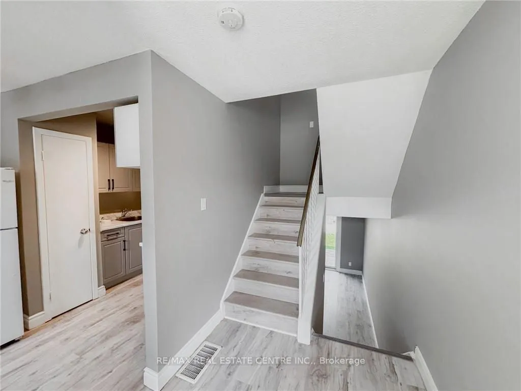 222 Harvard Place #G