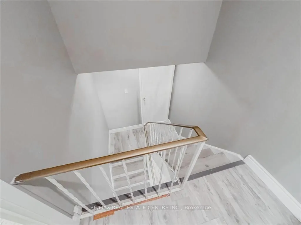 222 Harvard Place #G