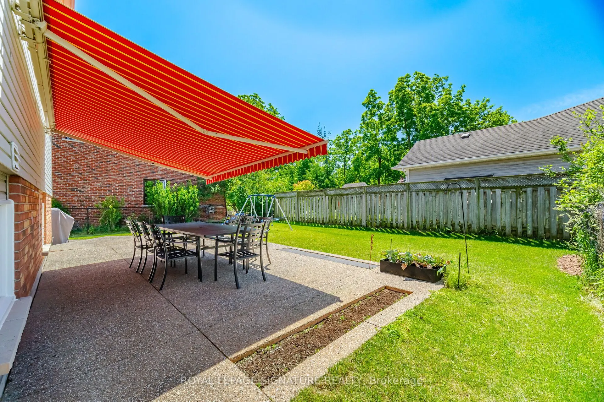 5122 Meadowood Lane