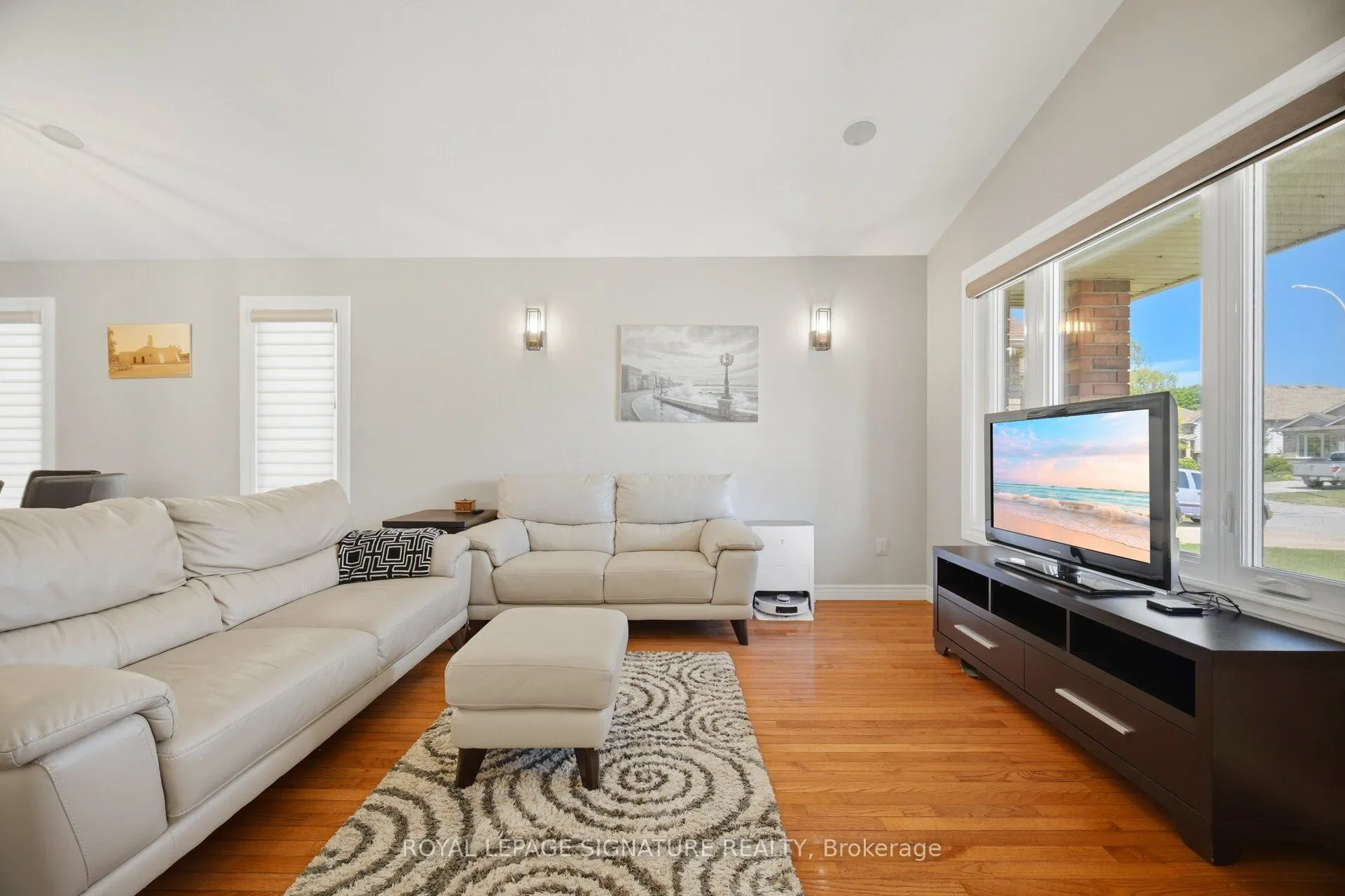 5122 Meadowood Lane