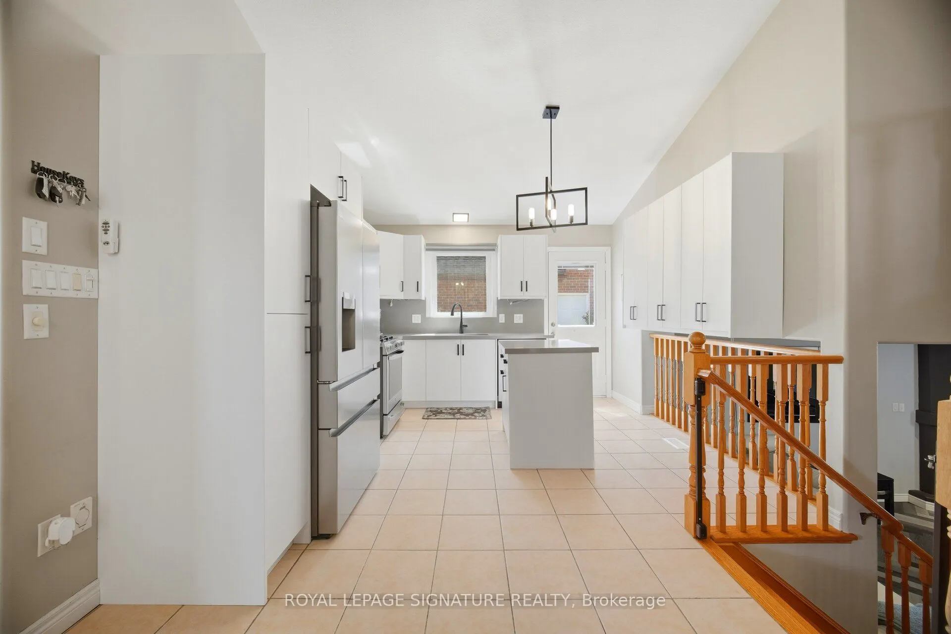 5122 Meadowood Lane