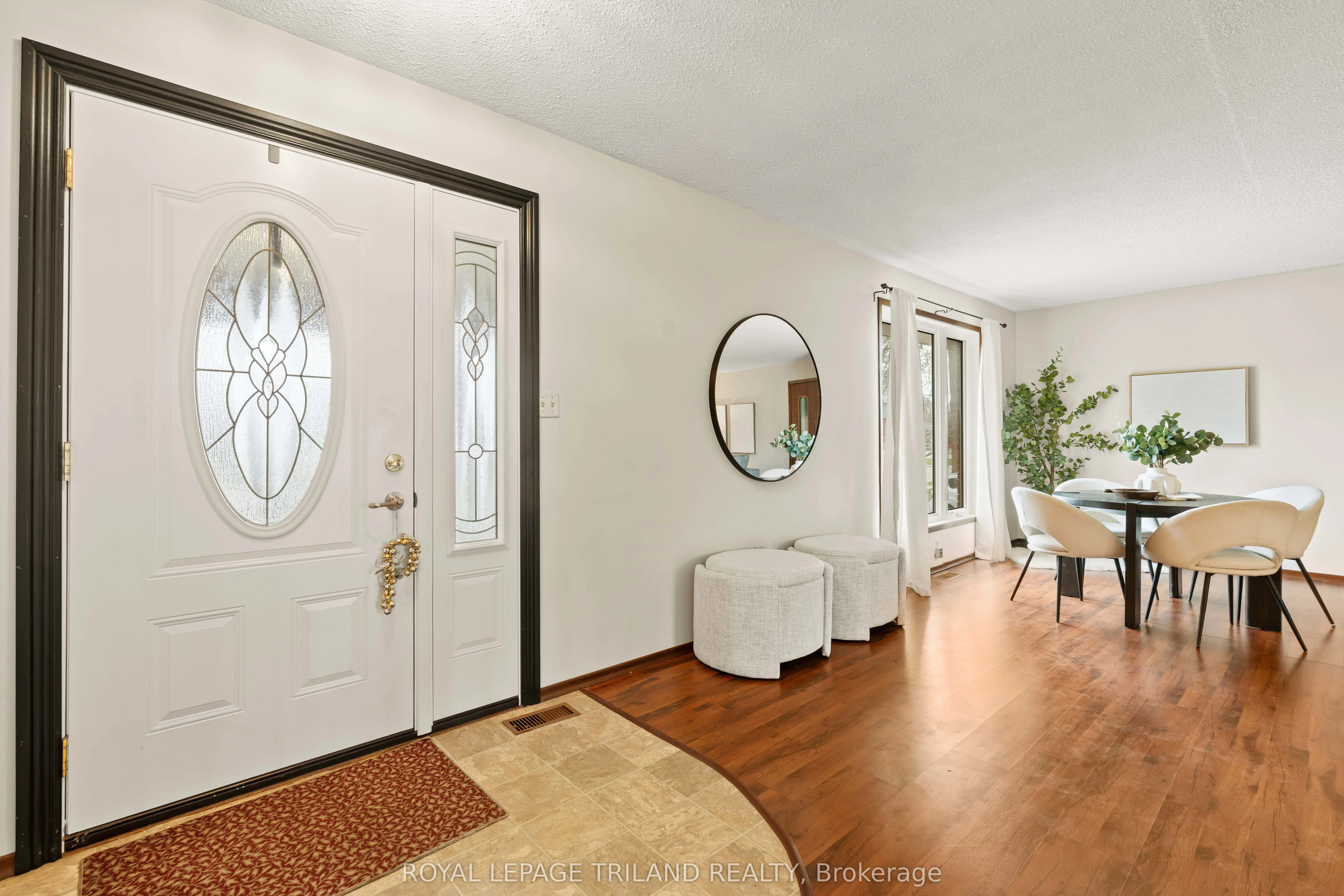 308 John Street S