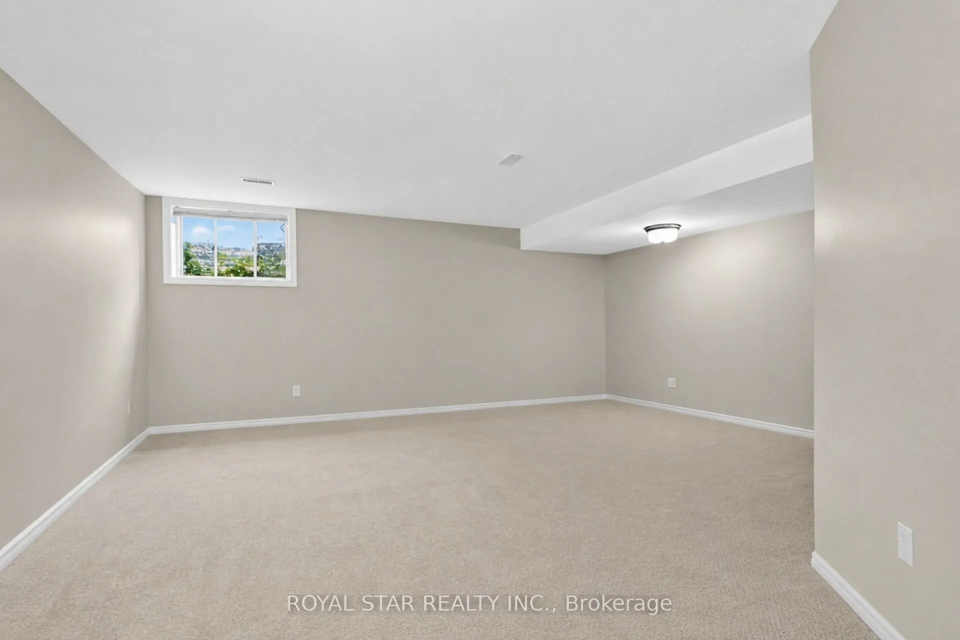 105 Eric Maloney Way
