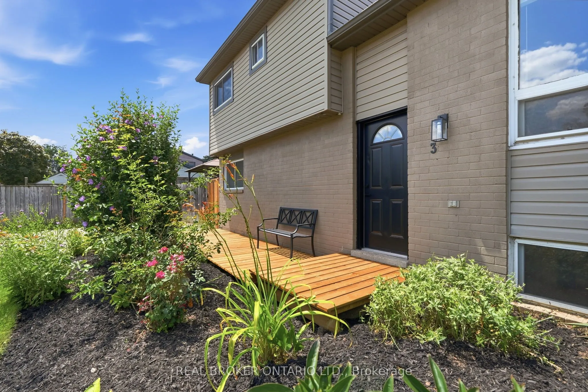 3 Prideaux Street