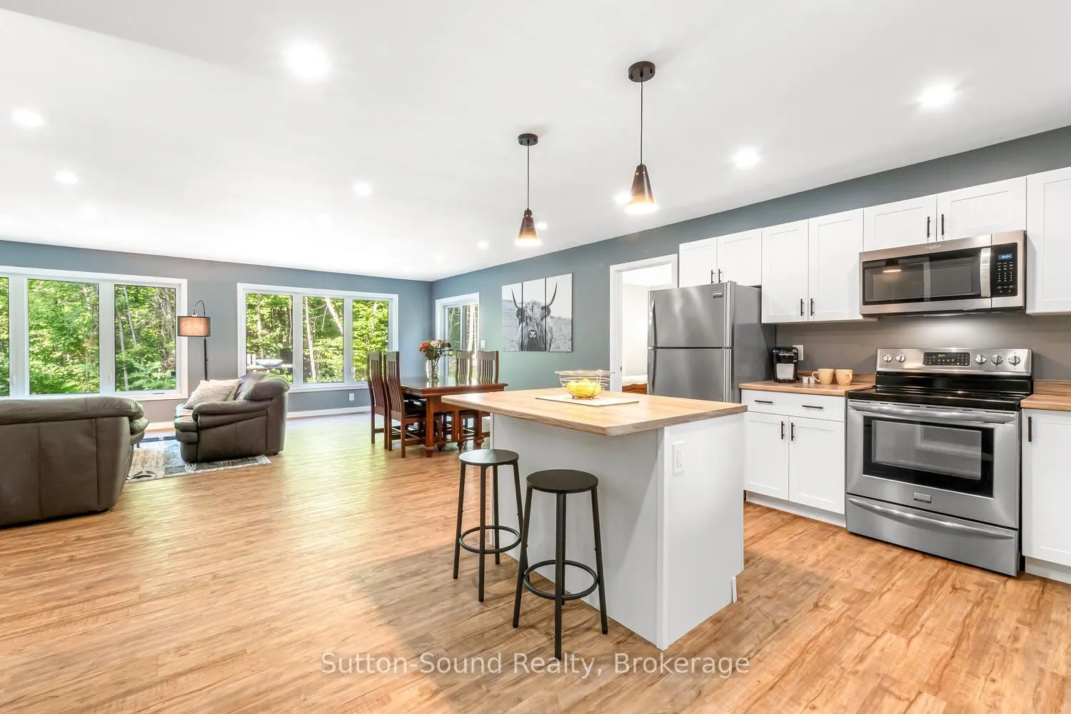 504760 Grey Road 1