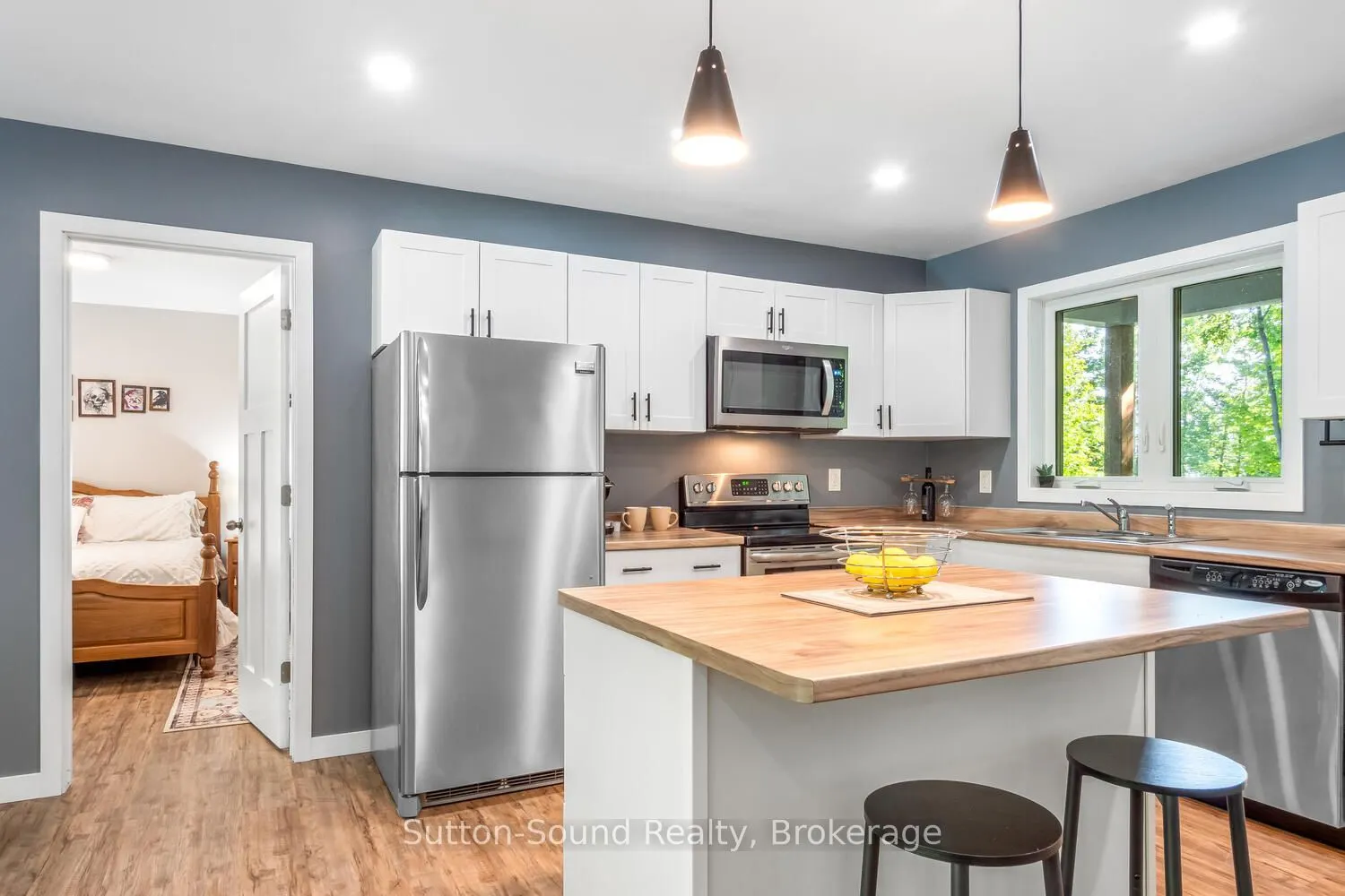 504760 Grey Road 1