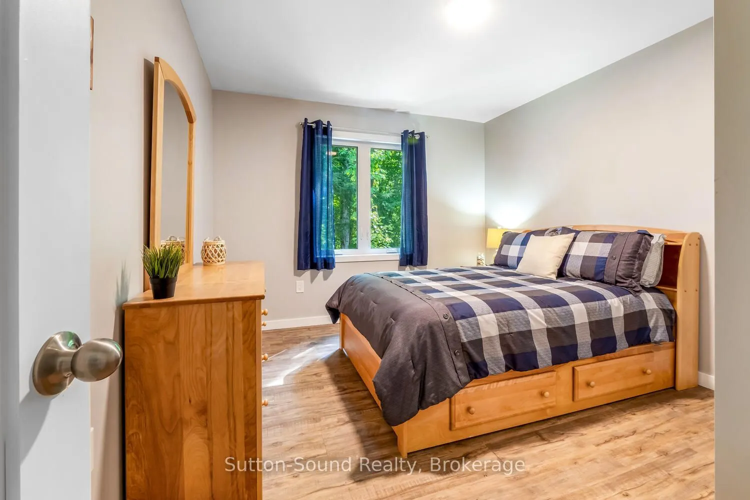 504760 Grey Road 1
