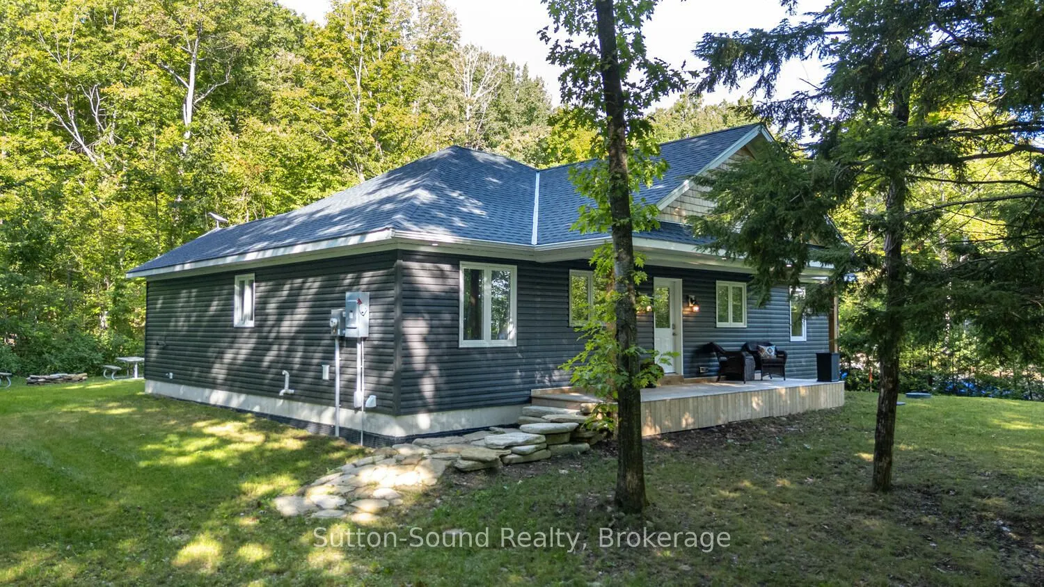504760 Grey Road 1
