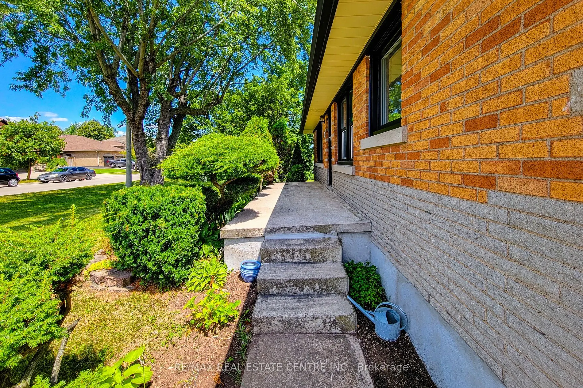 220 Winona Road