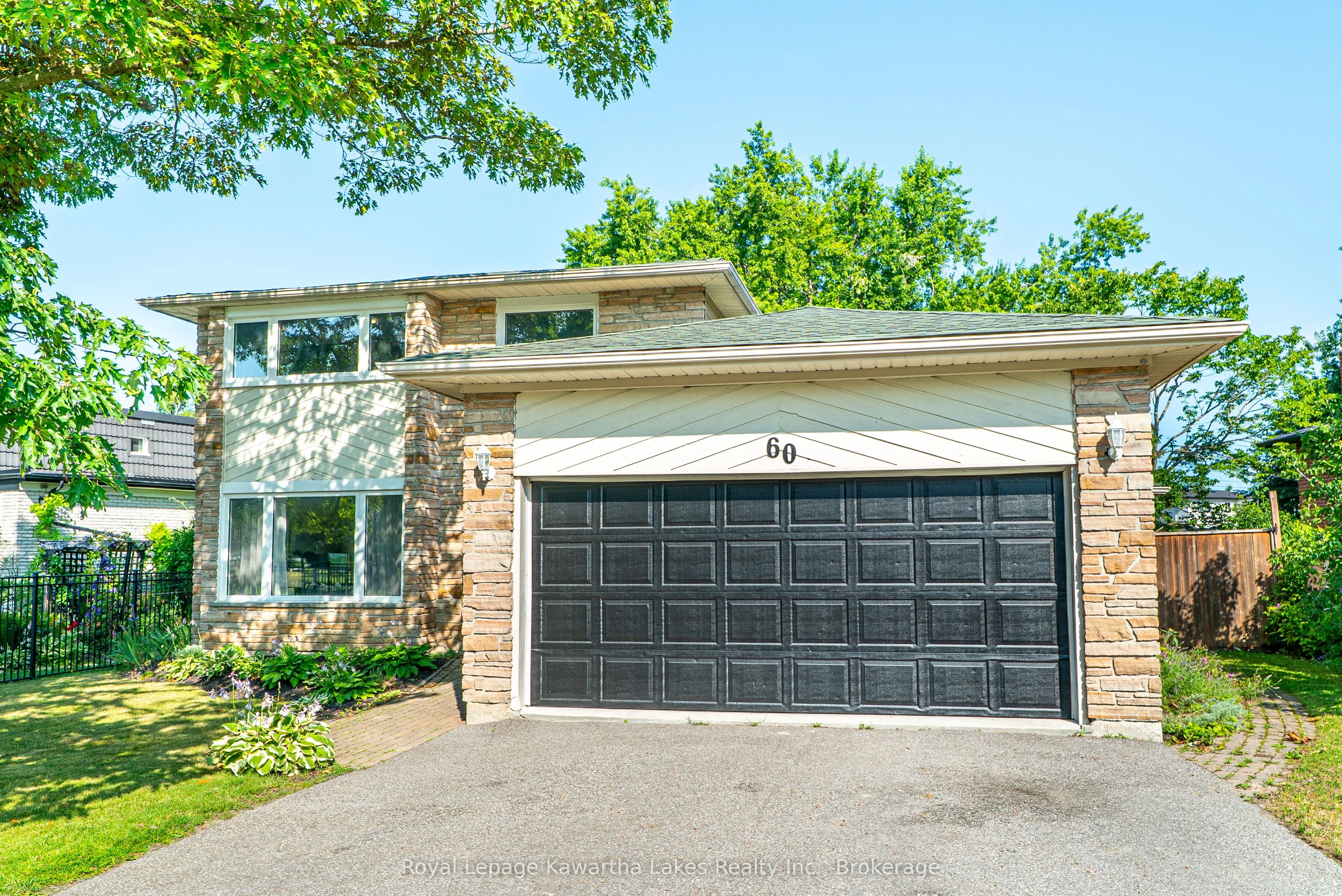 60 Sanderling Crescent