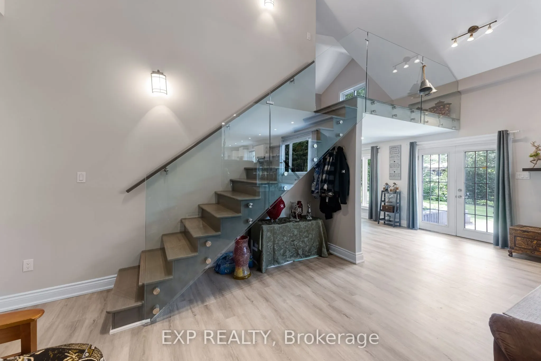 87 Superior Road