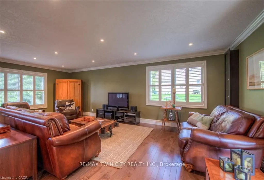 145 RIVERBANK Drive