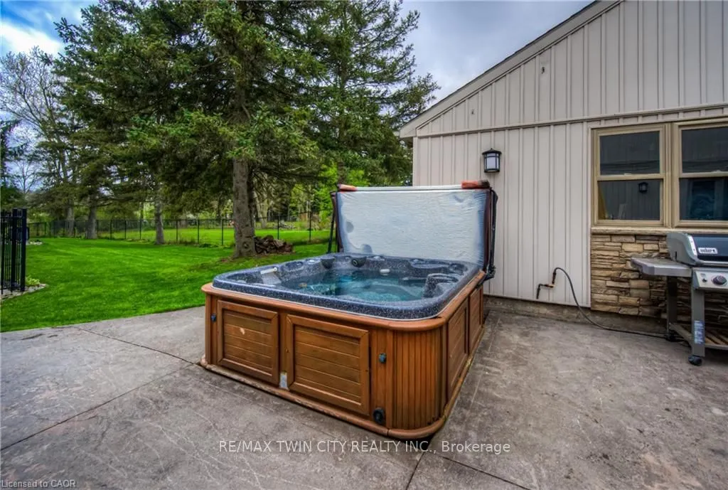 145 RIVERBANK Drive