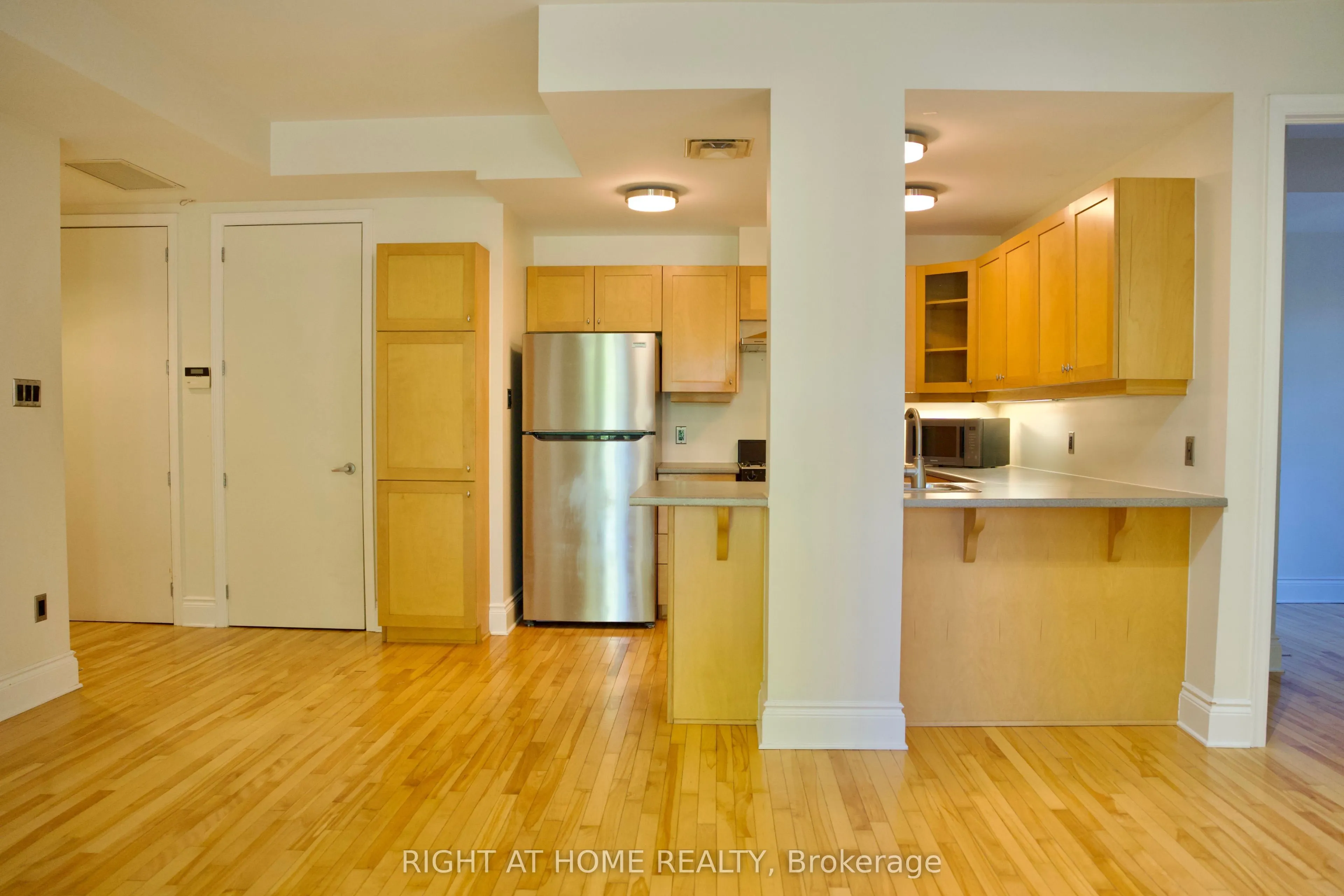 400 Mcleod Street #109