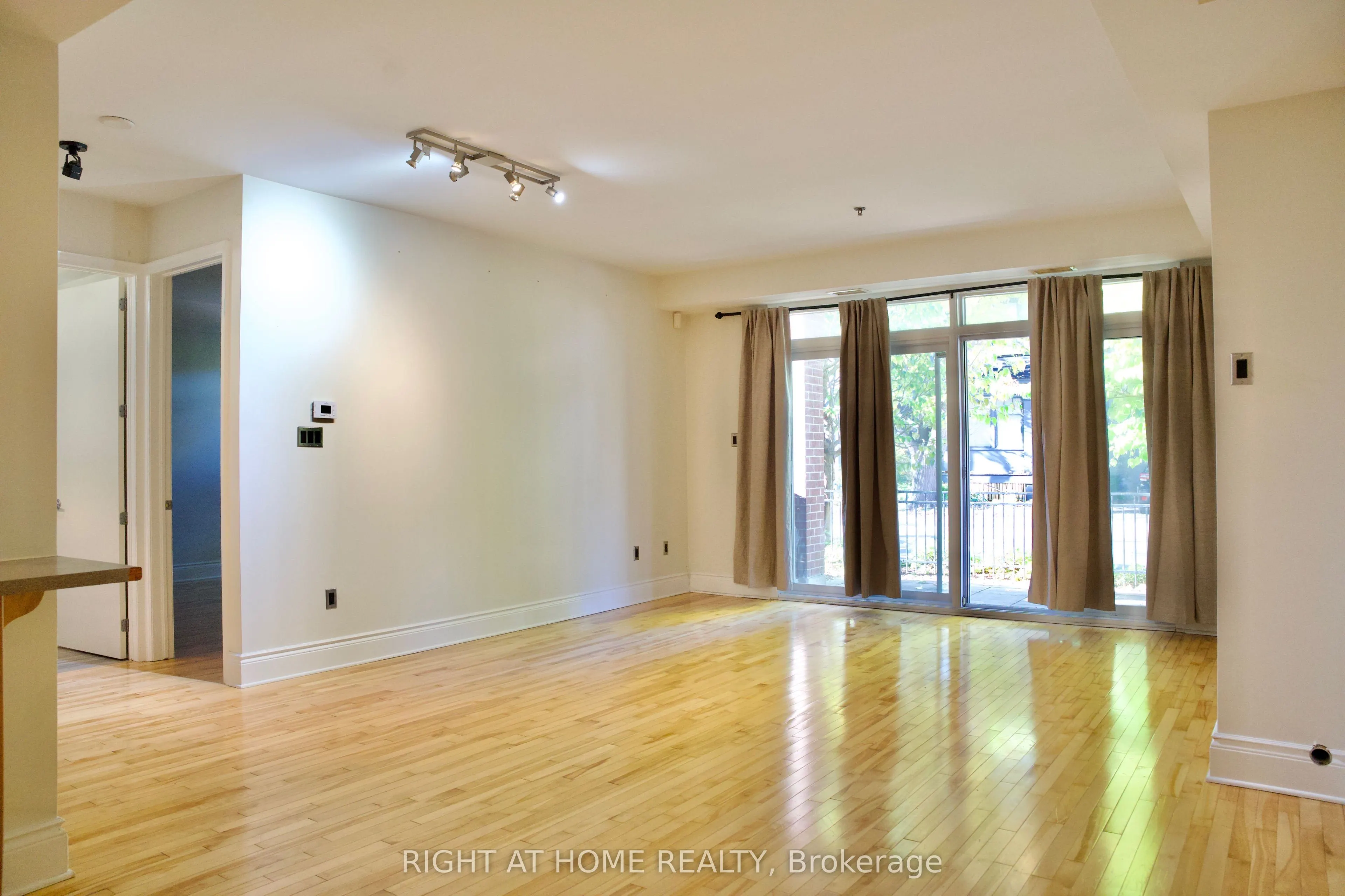 400 Mcleod Street #109