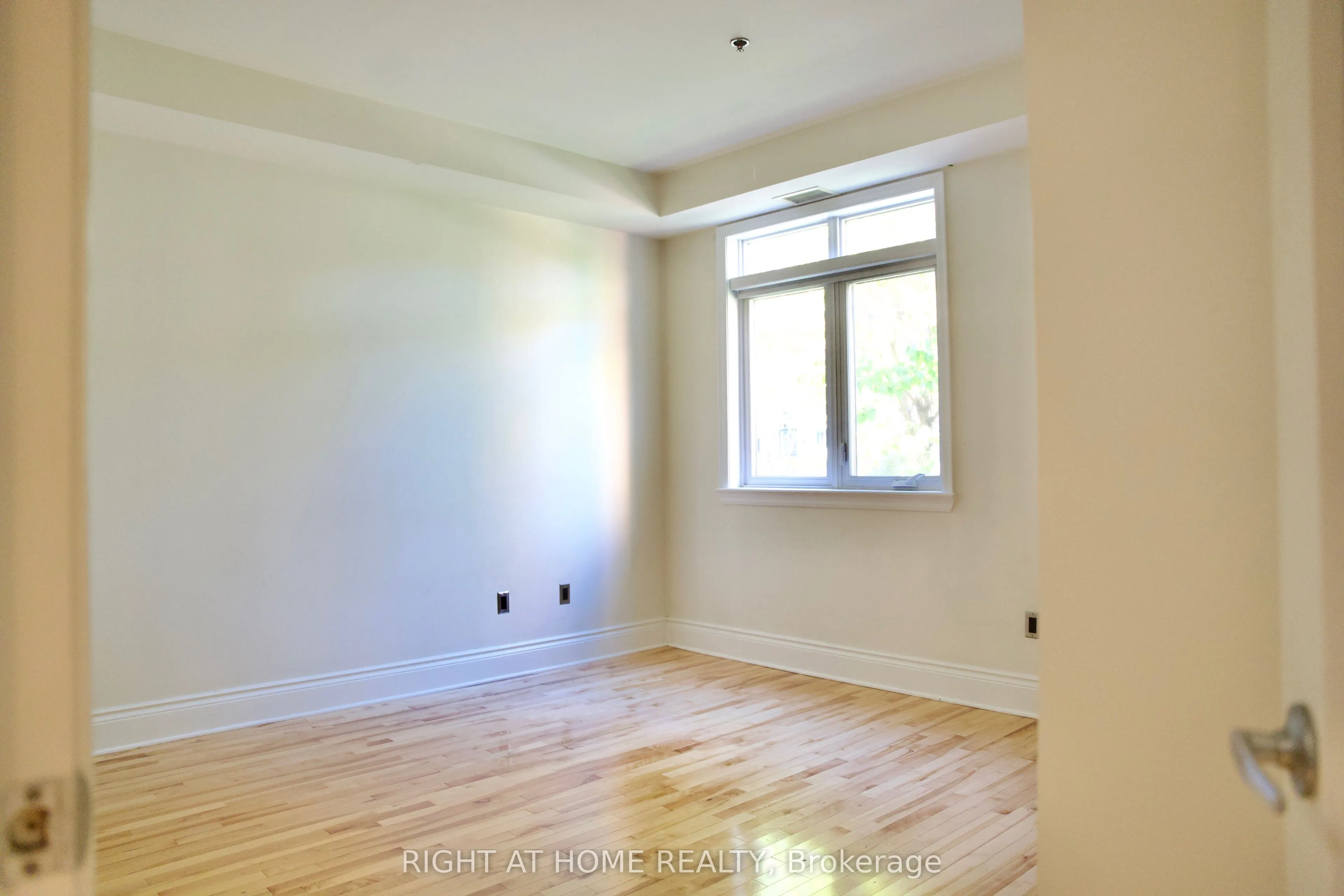 400 Mcleod Street #109