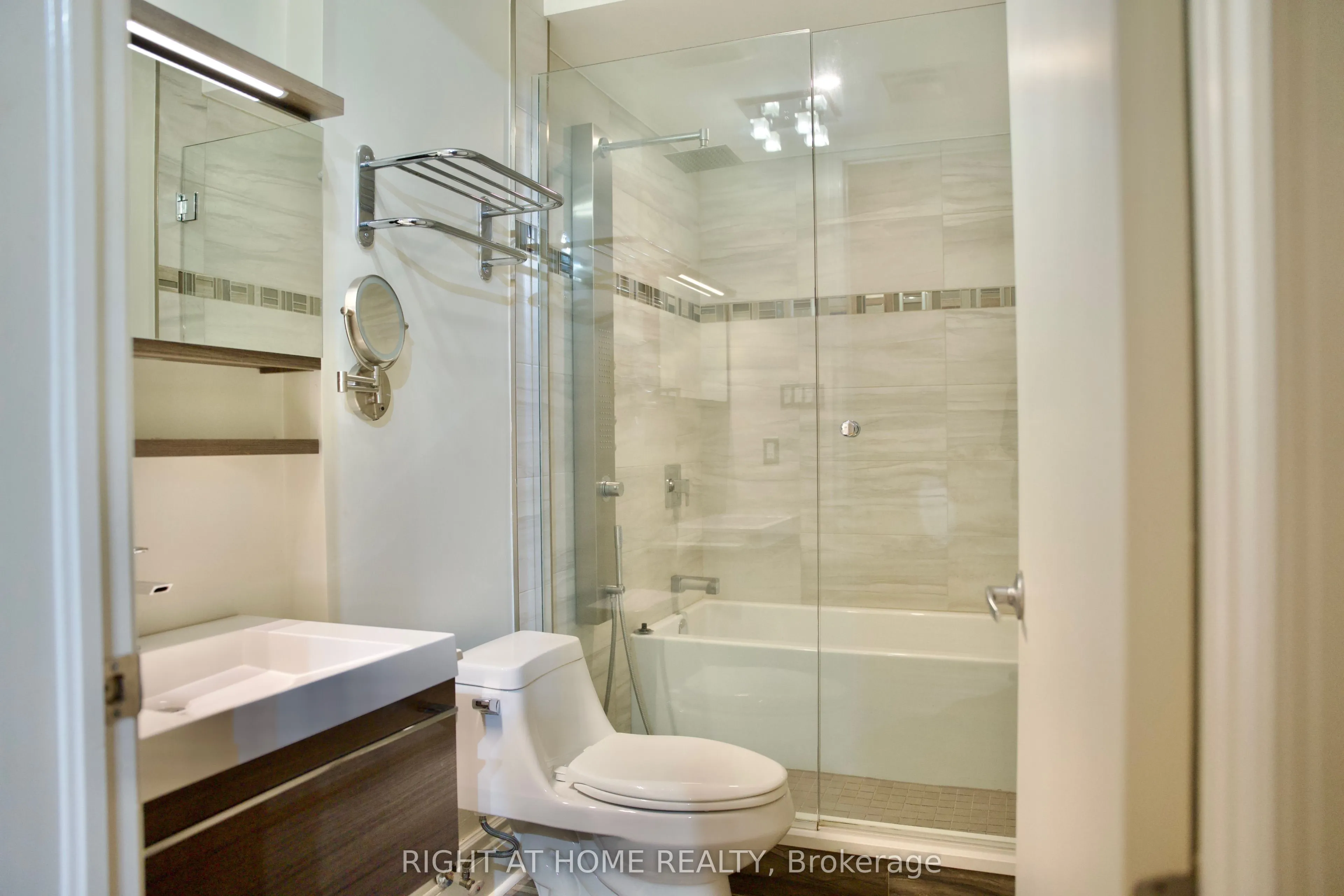 400 Mcleod Street #109