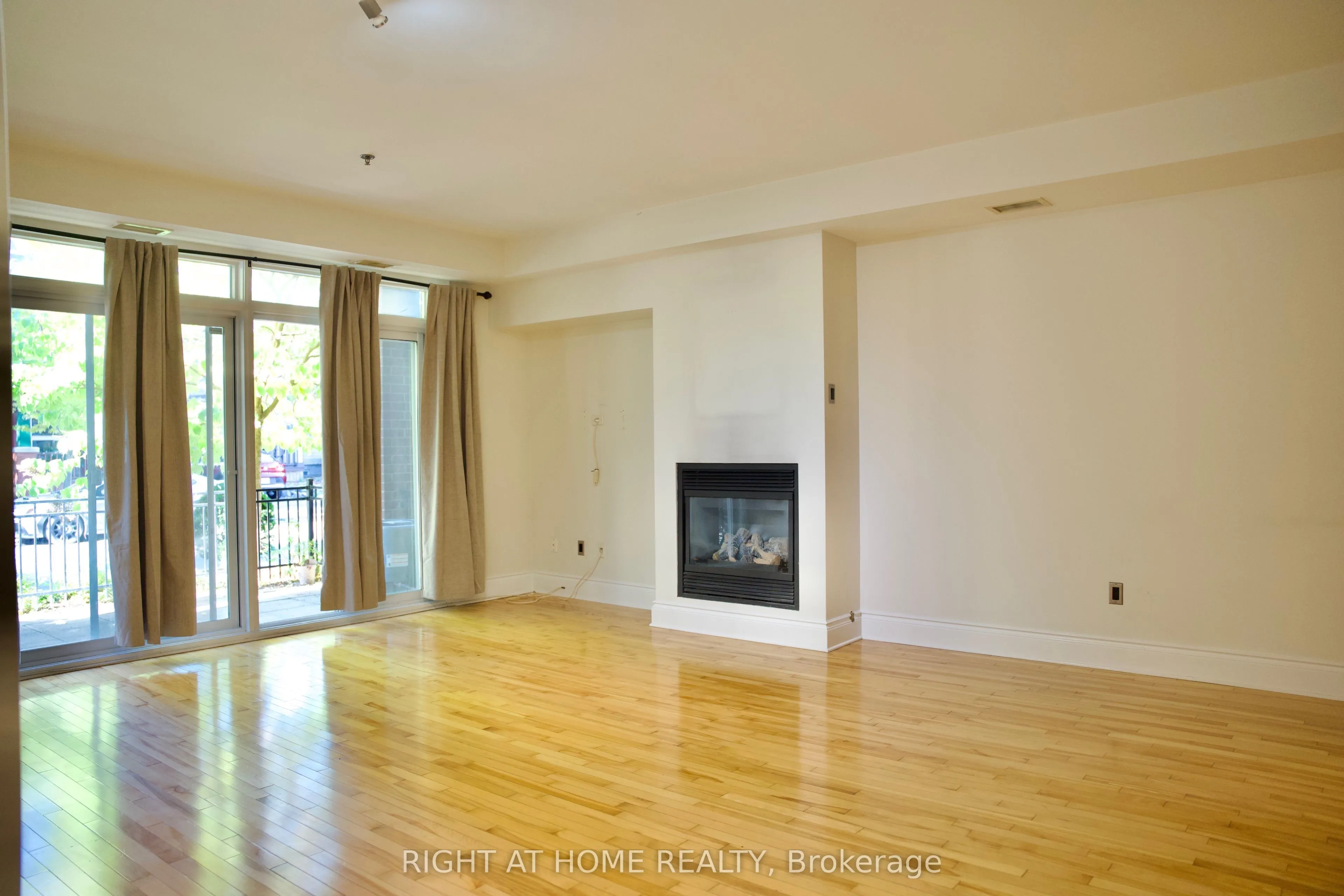400 Mcleod Street #109