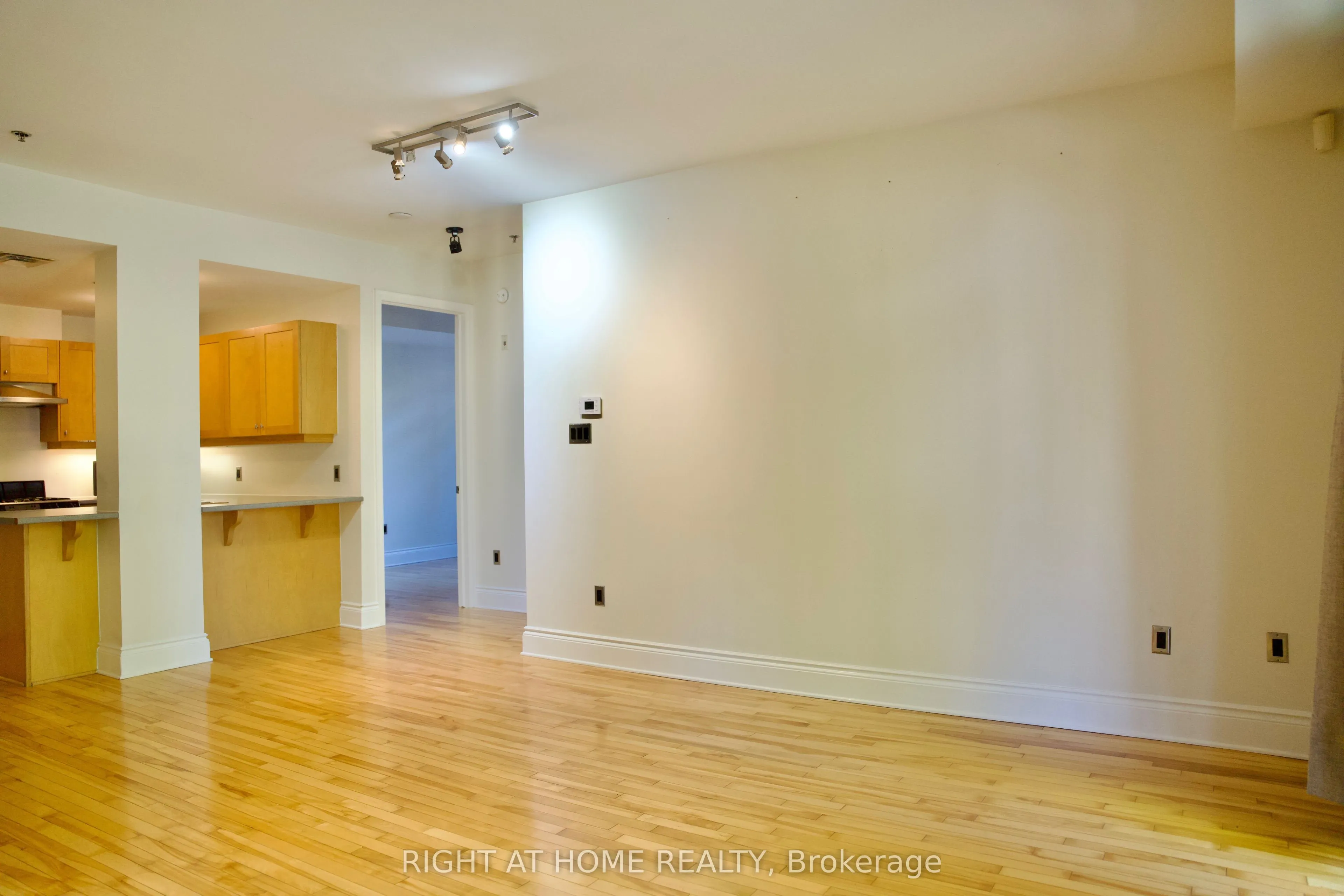 400 Mcleod Street #109