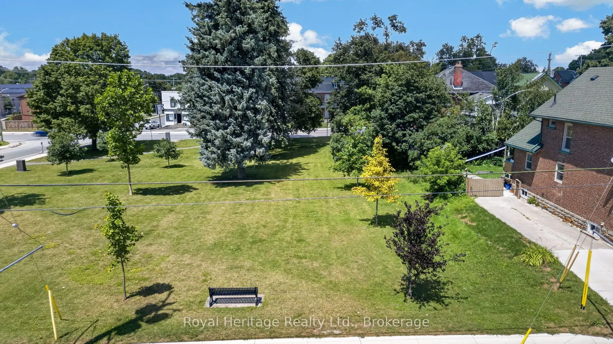 25 King Street #204