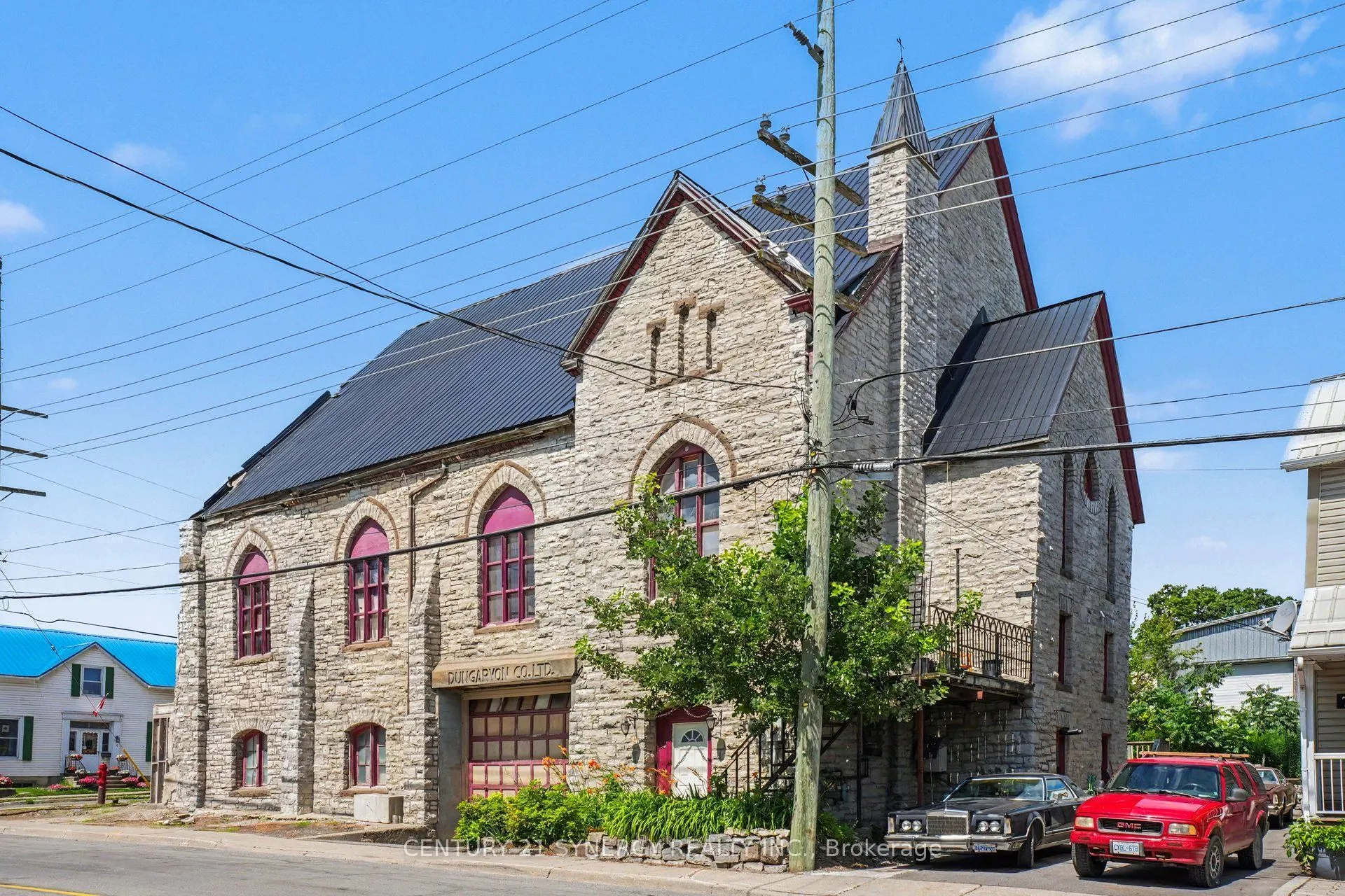 38 Main Street E