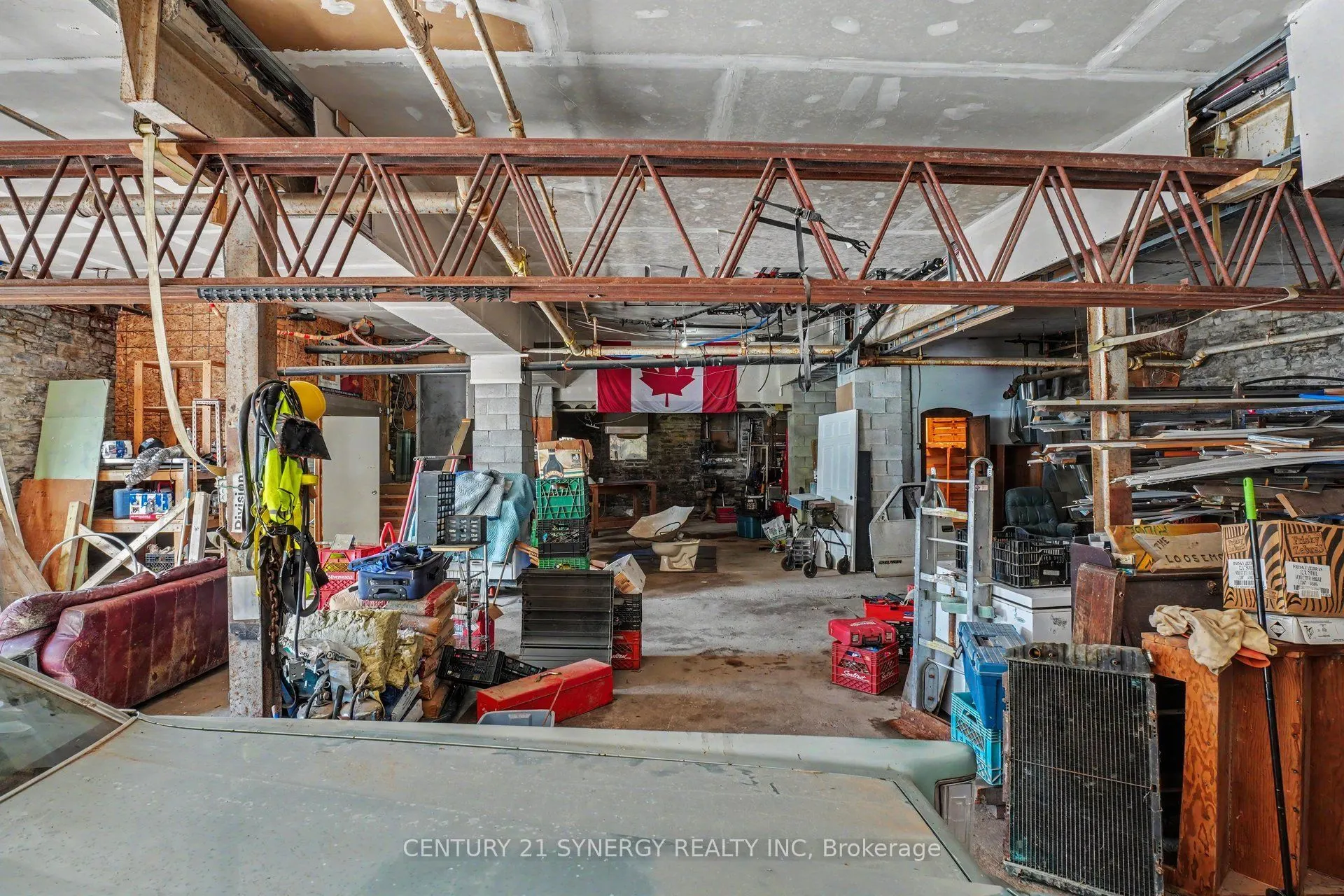 38 Main Street E