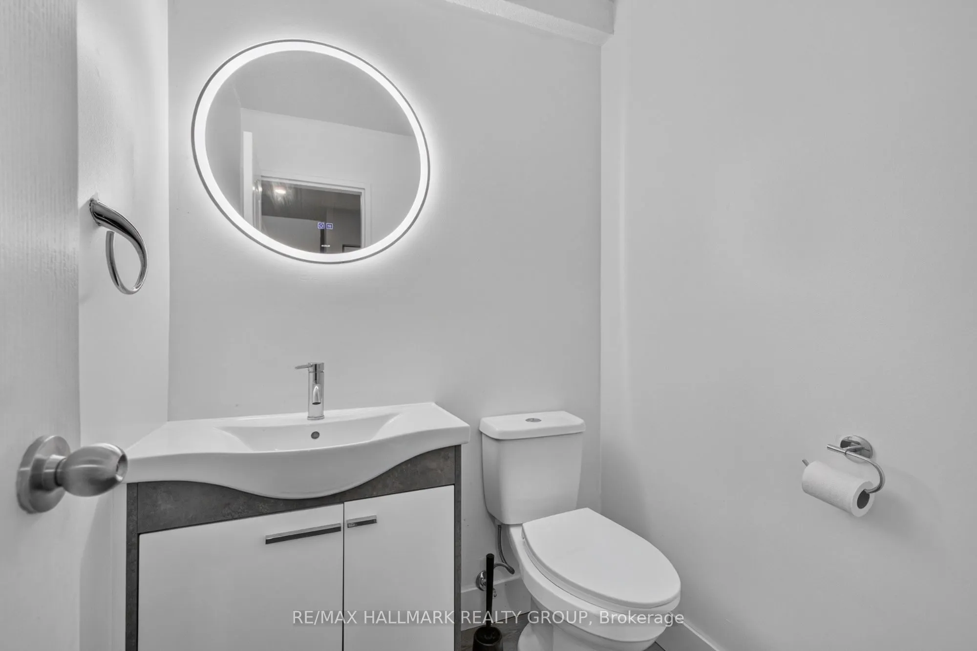 2080 Ogilvie Road #9J