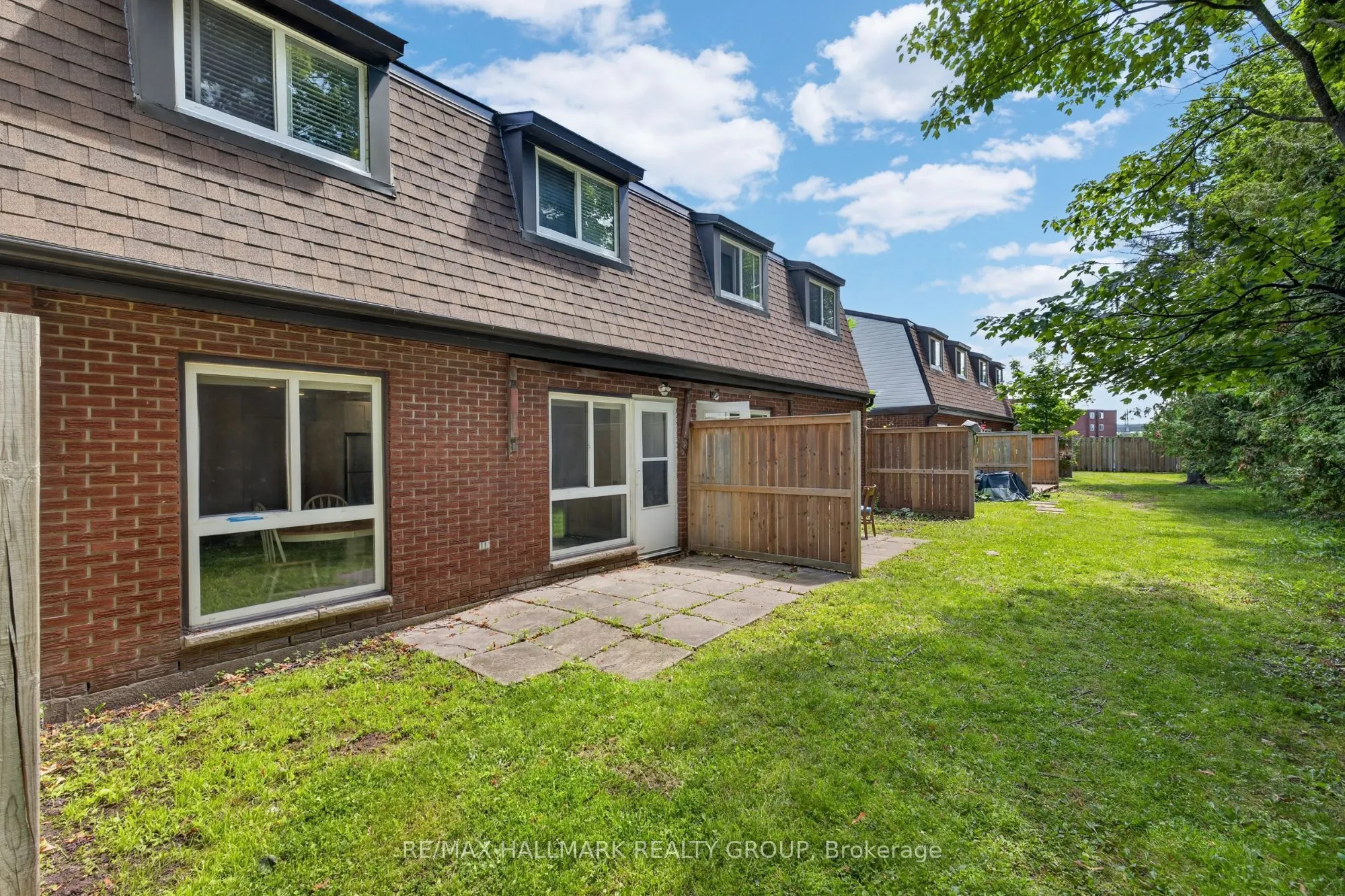 2080 Ogilvie Road #9J