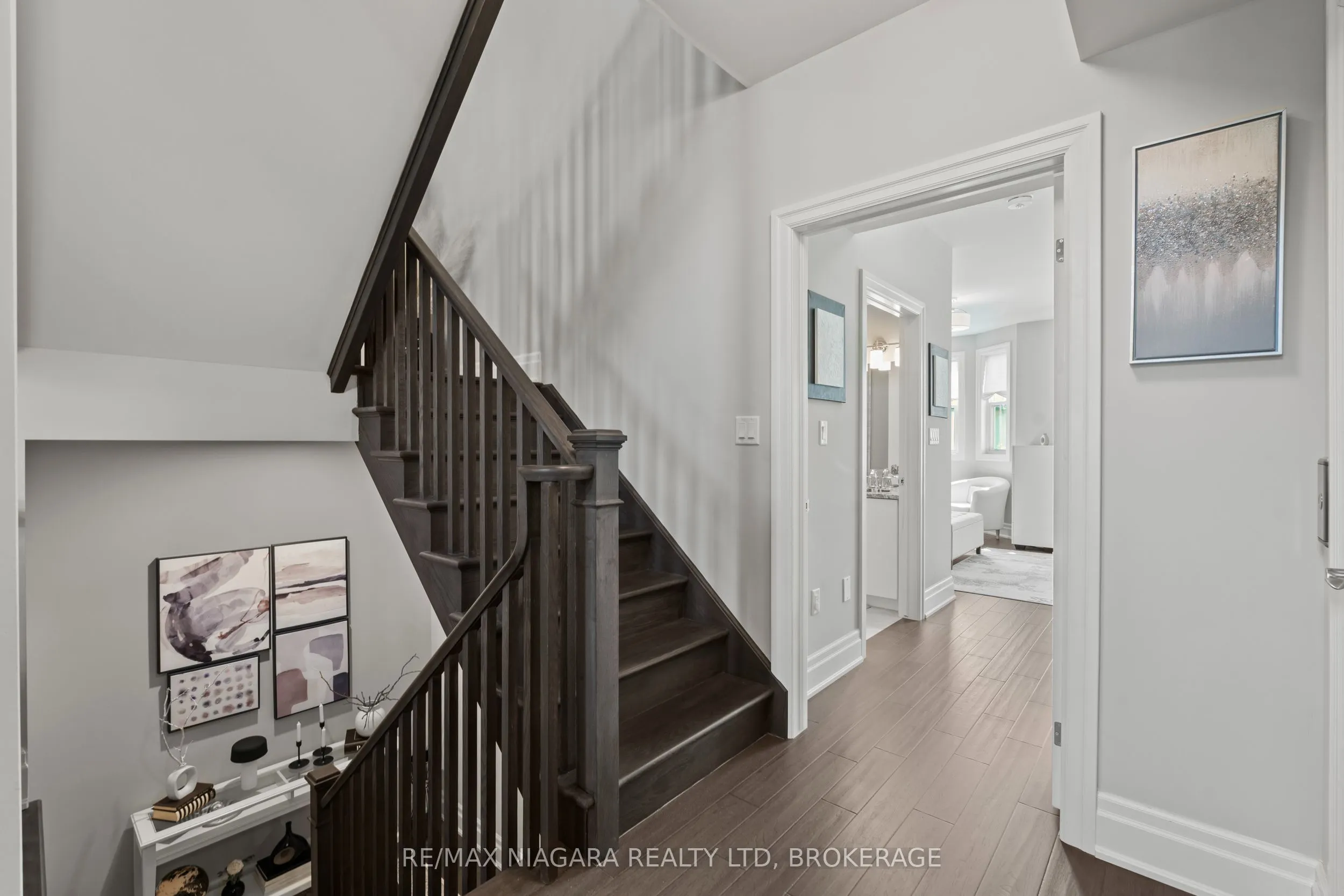 8 St. Andrews Lane S #8