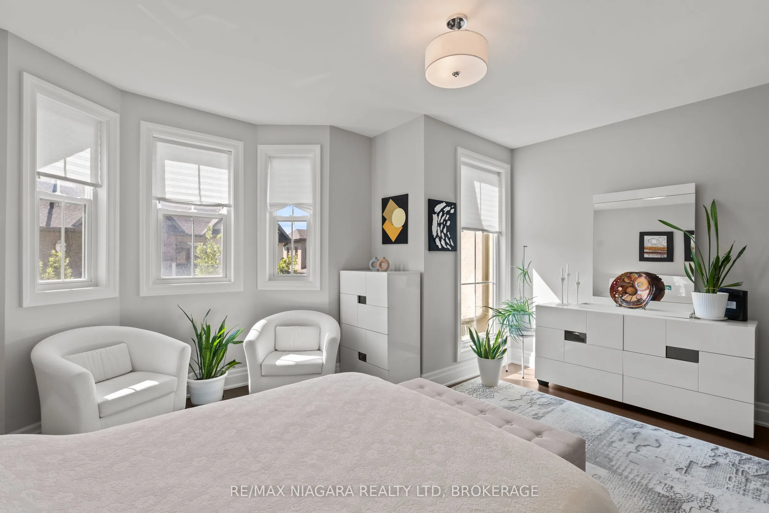 8 St. Andrews Lane S #8