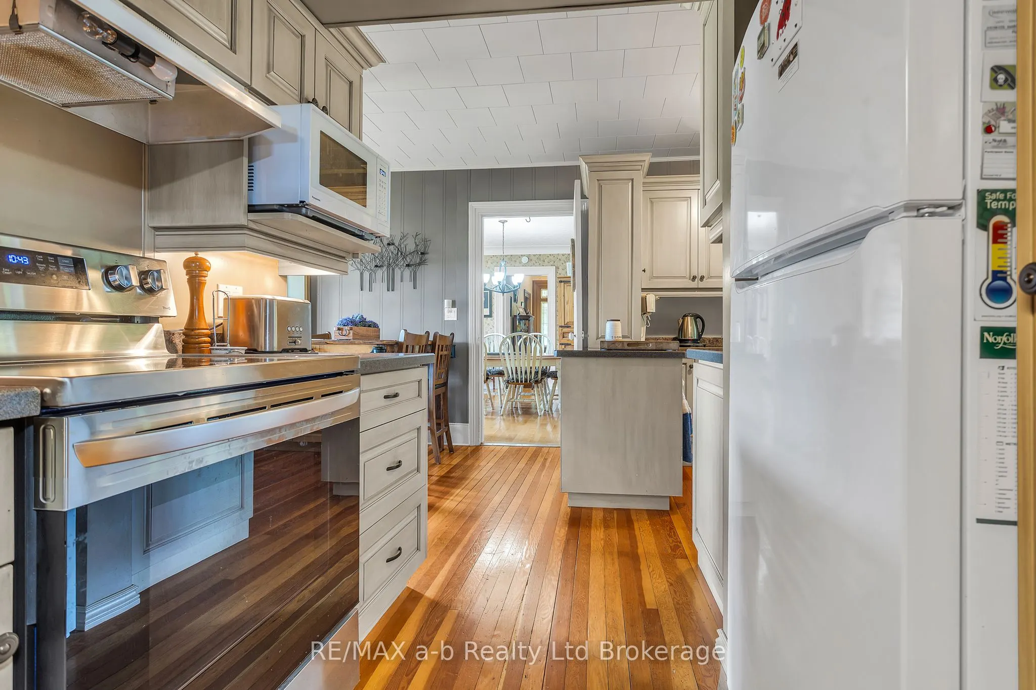 1813 Norfolk County 19 Road W