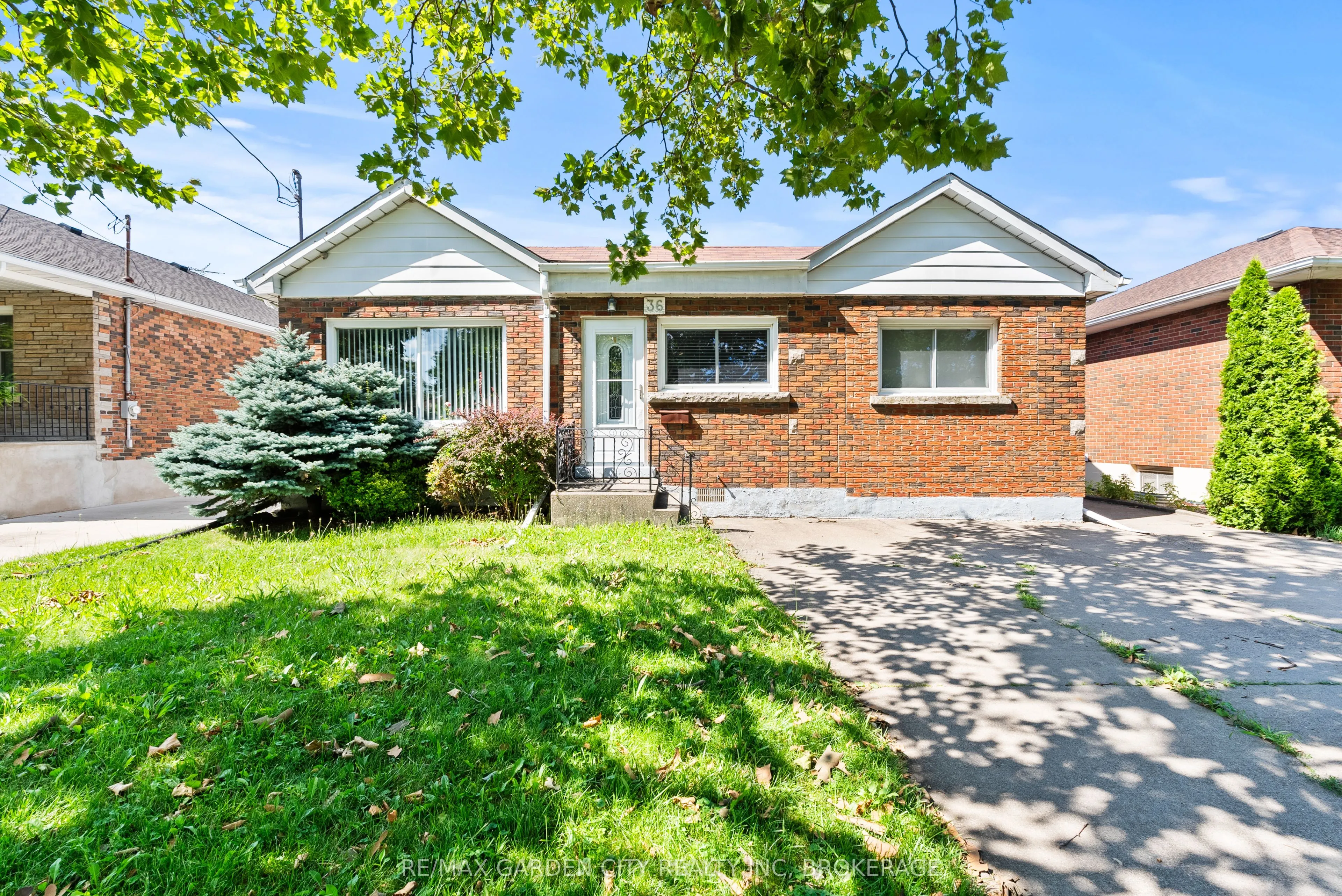 36 Rose Avenue