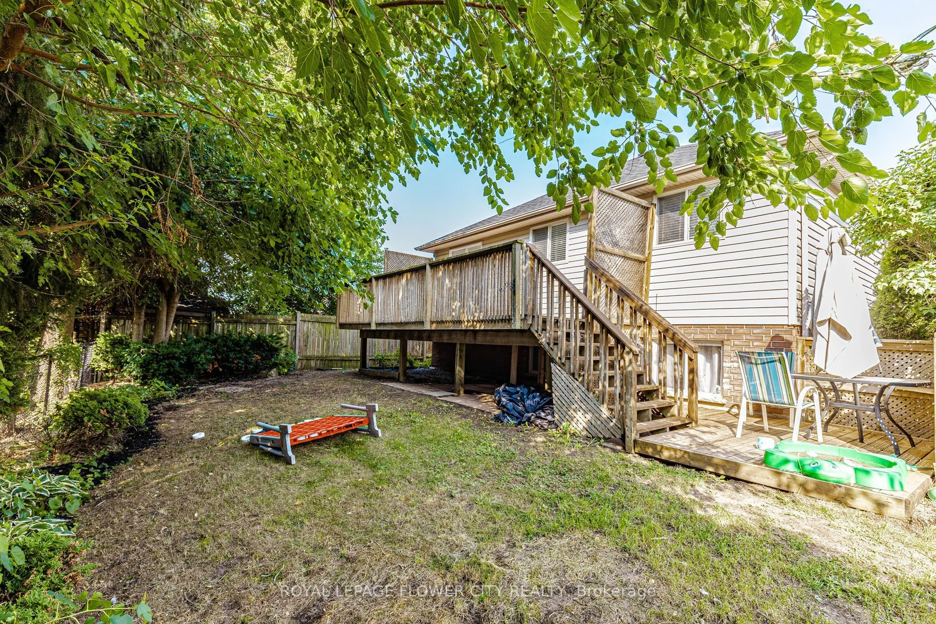 47 QUEENSWAY Drive