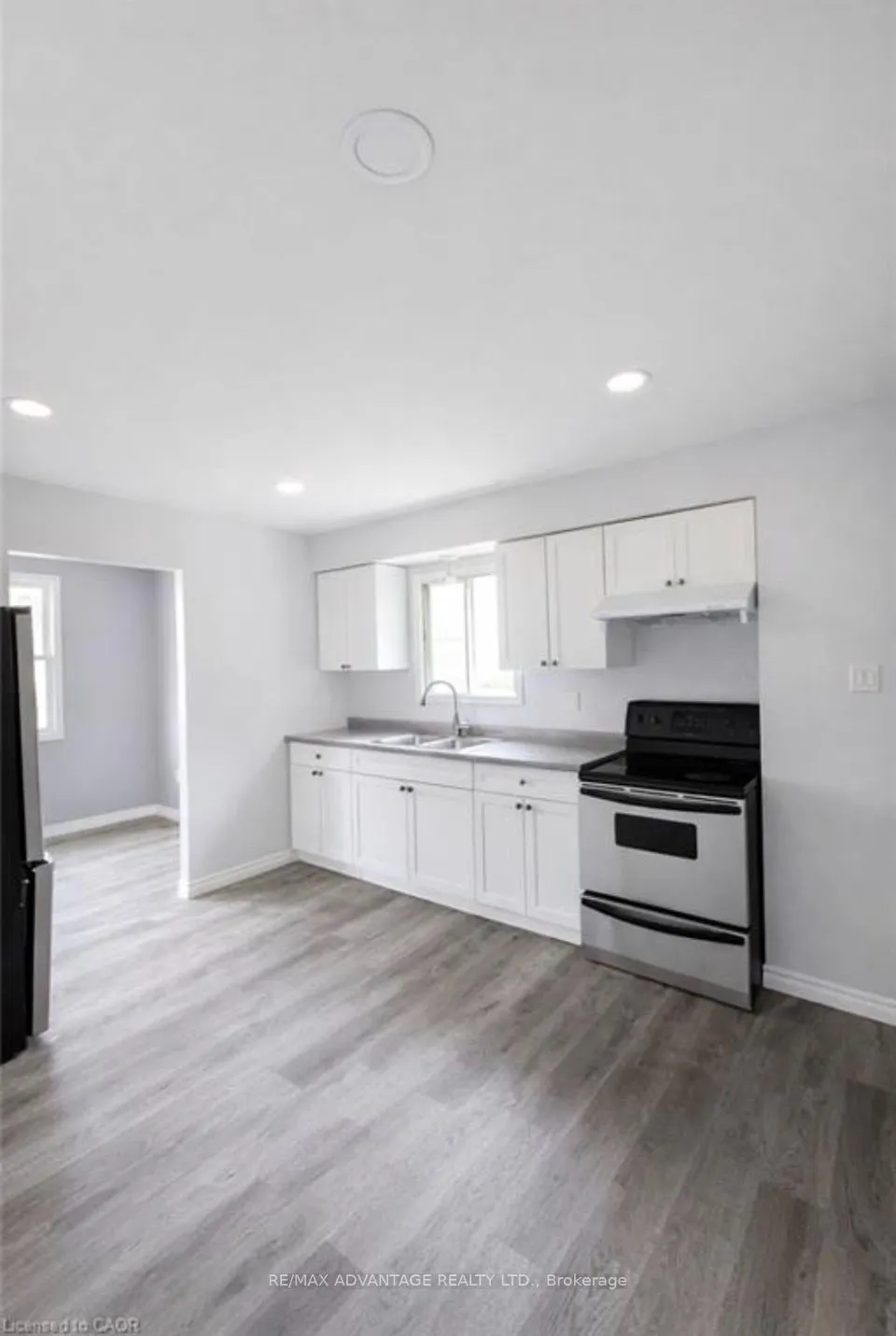 9 Camelot Crescent