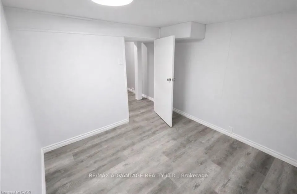 9 Camelot Crescent