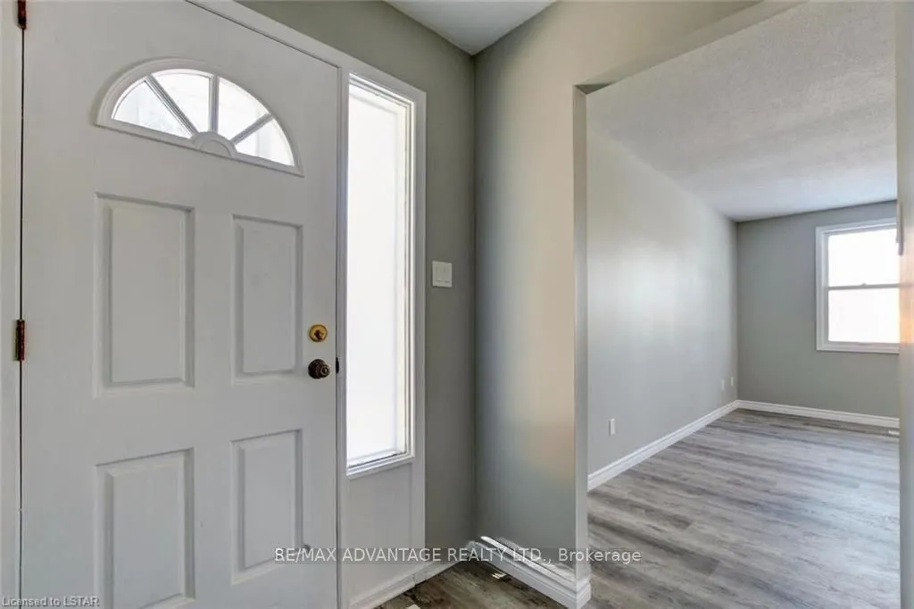 9 Camelot Crescent