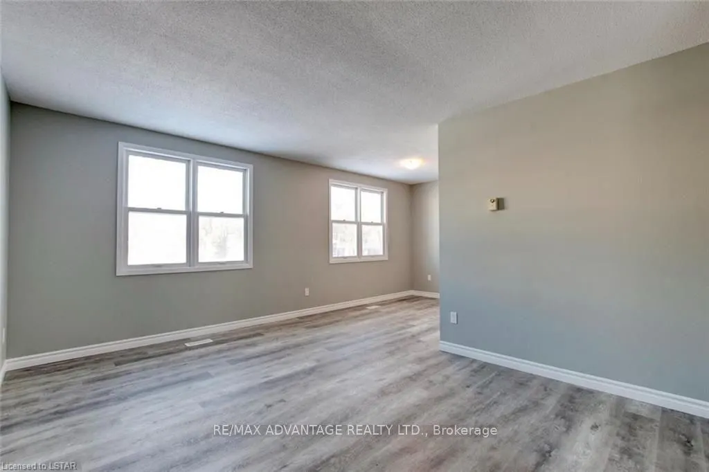 9 Camelot Crescent