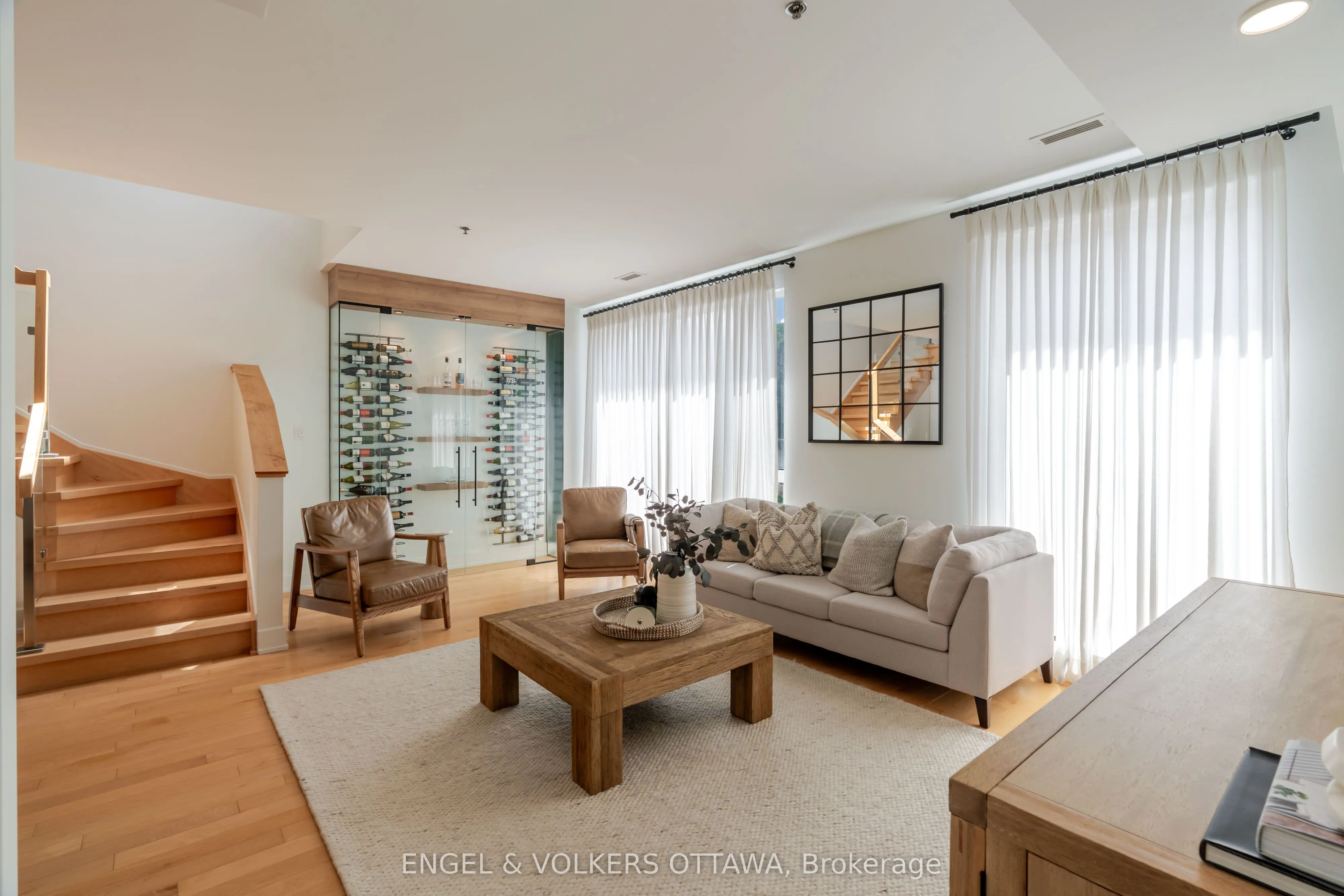 197 Lisgar Street #218
