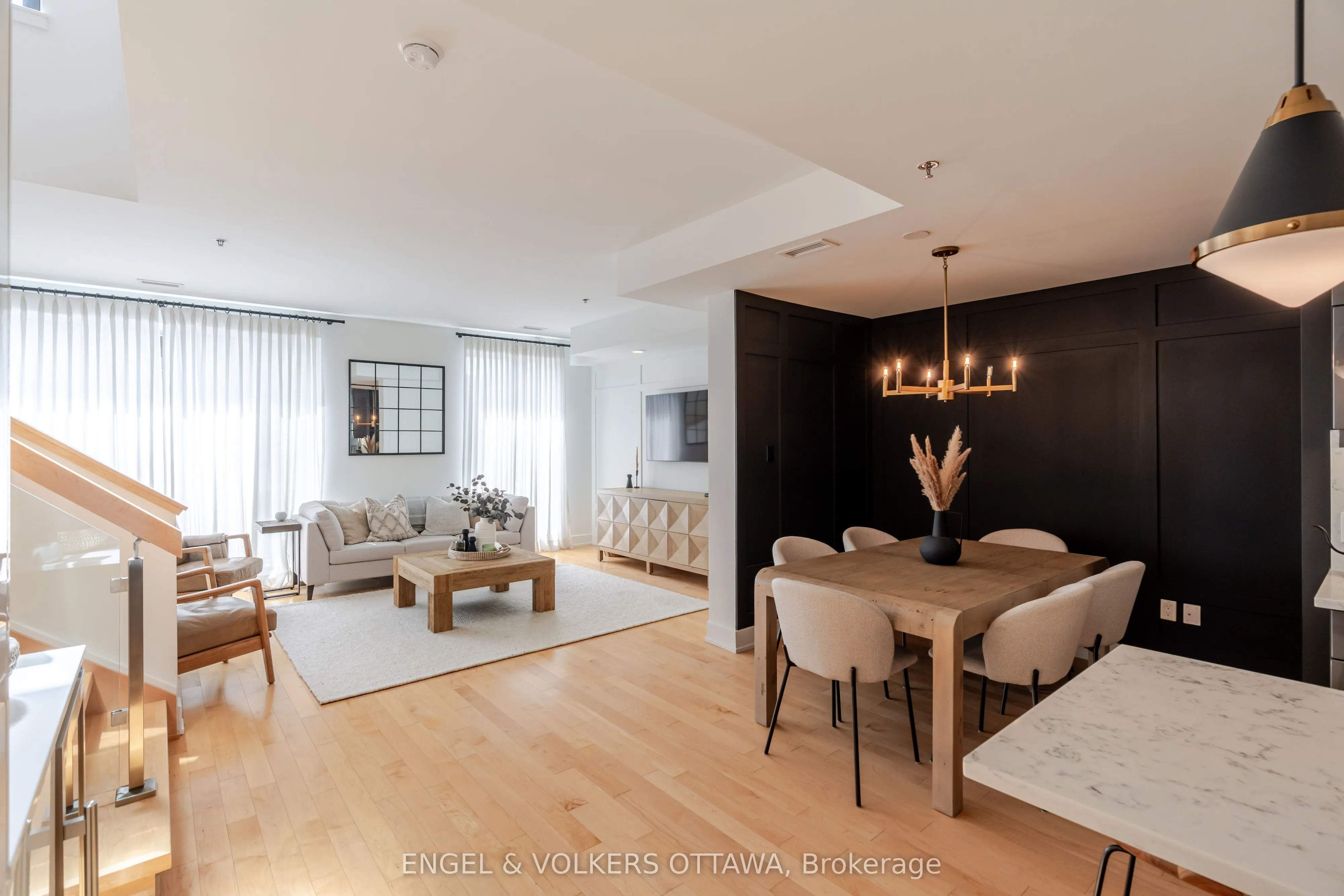 197 Lisgar Street #218