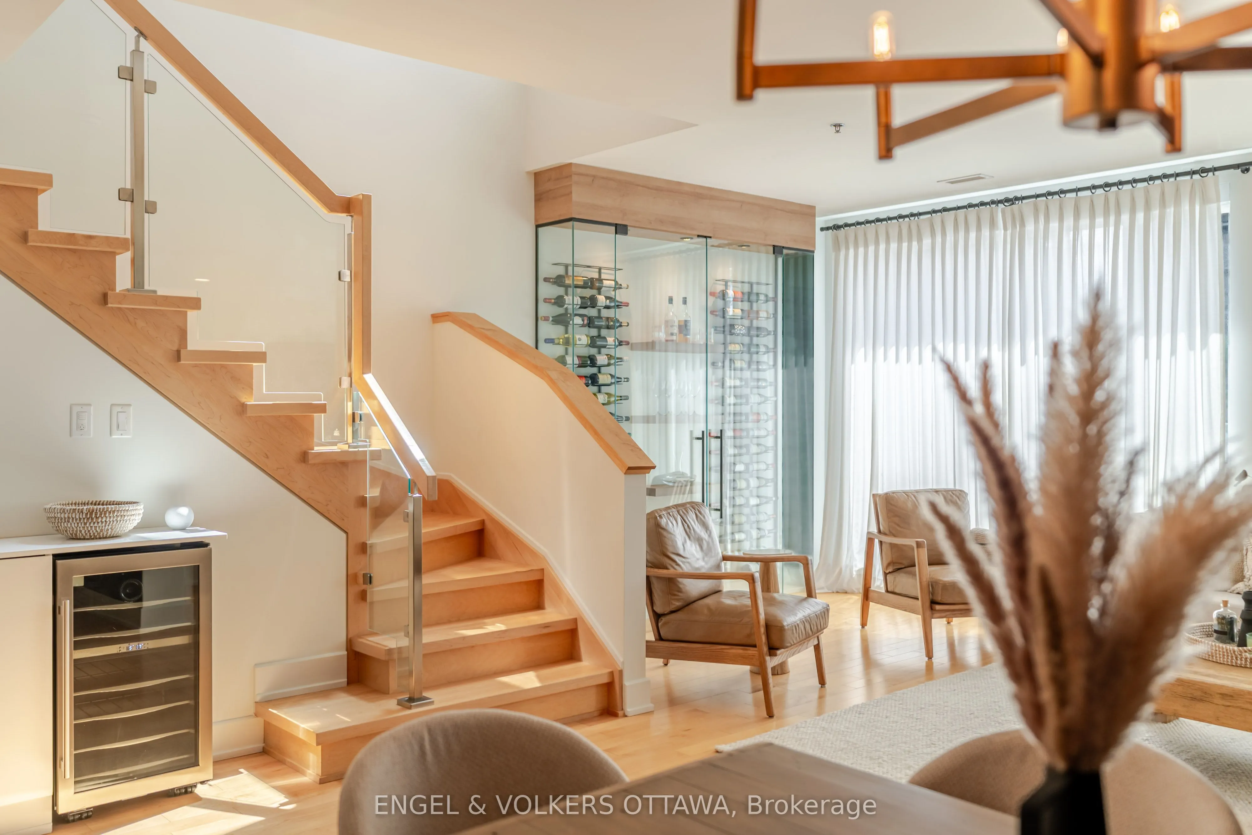 197 Lisgar Street #218