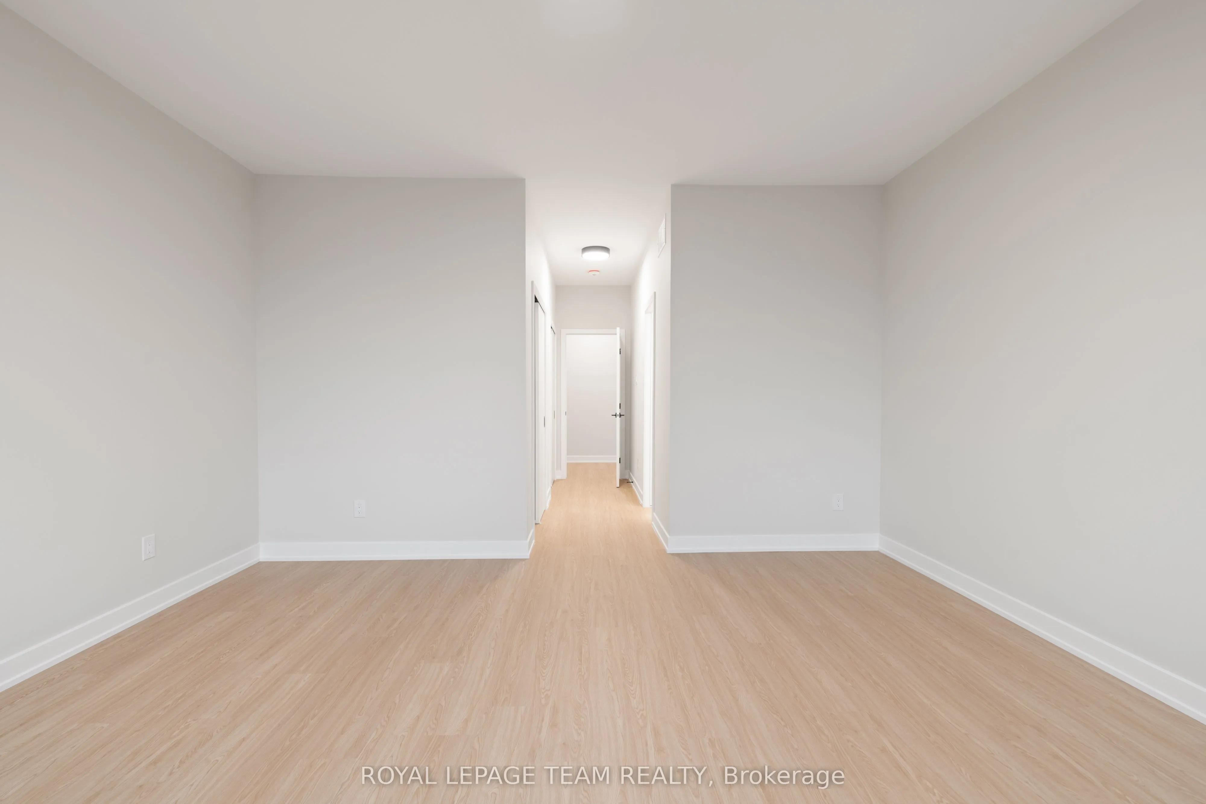 49 GROSVENOR Avenue #3