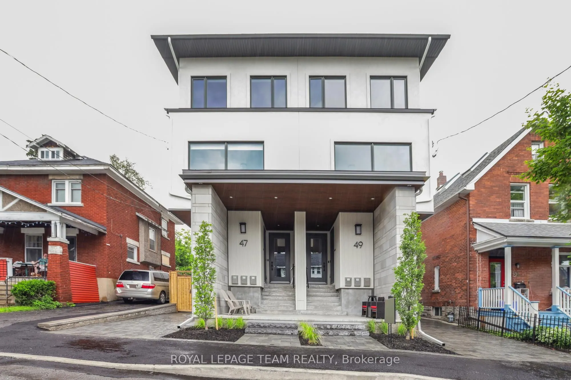 49 GROSVENOR Avenue #3