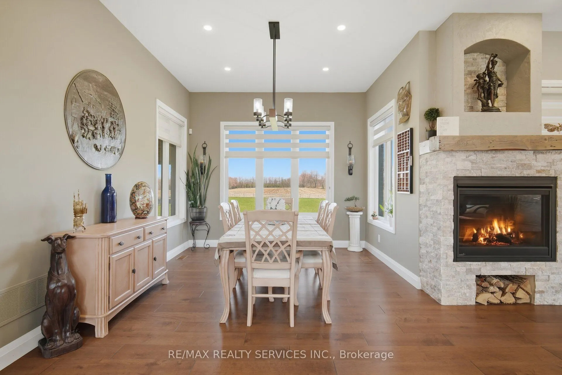 9522 Wellington 22 Road