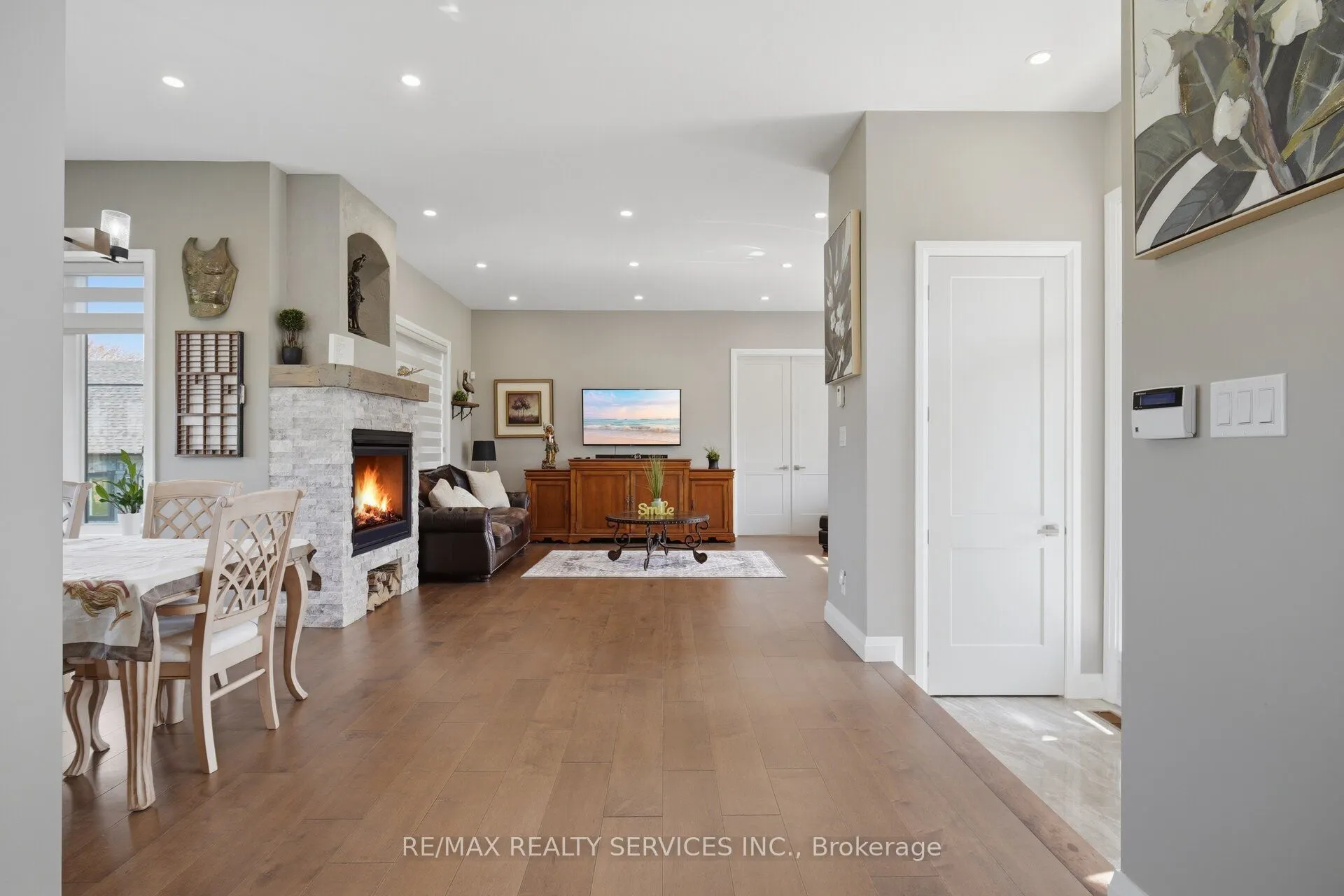 9522 Wellington 22 Road