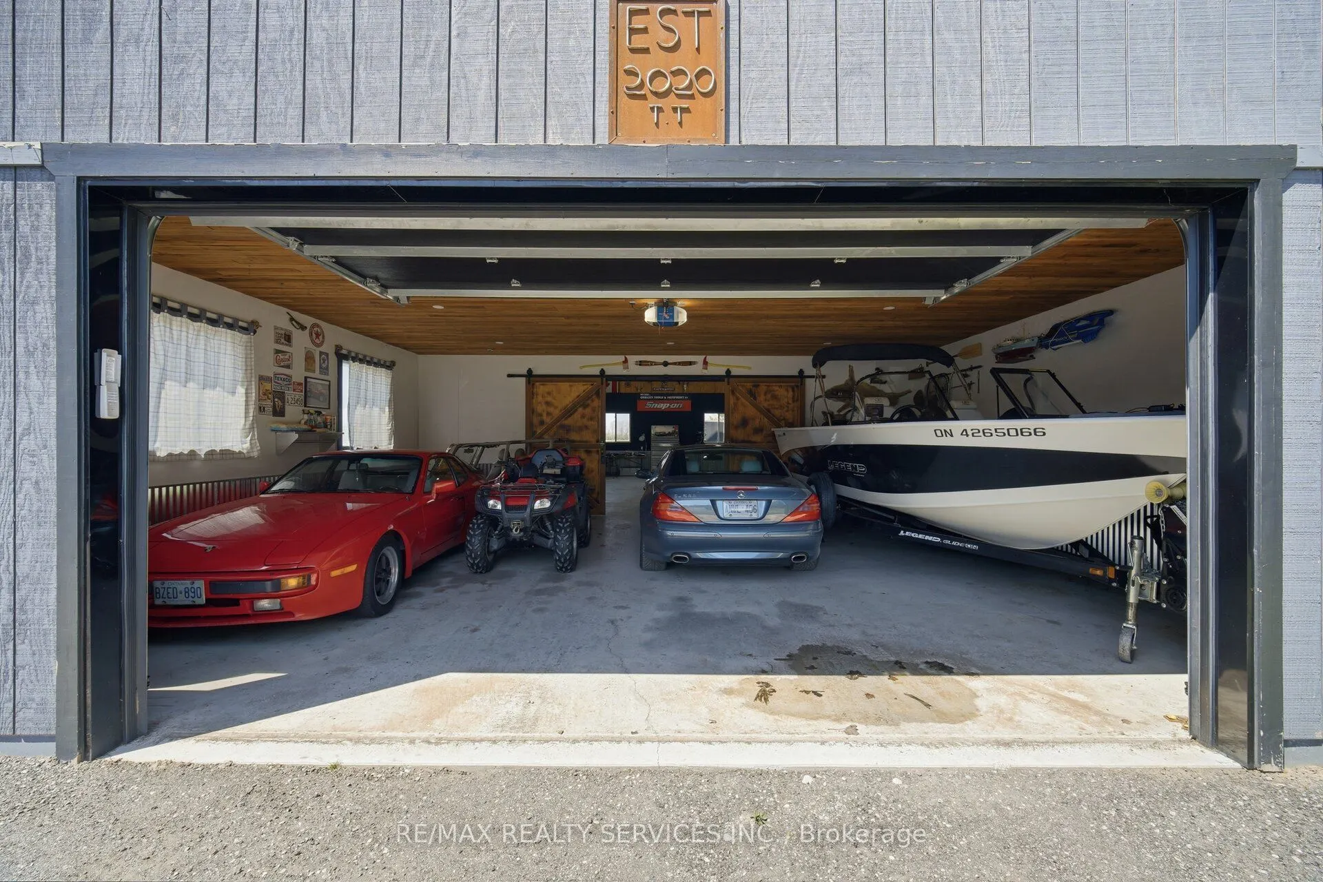 9522 Wellington 22 Road