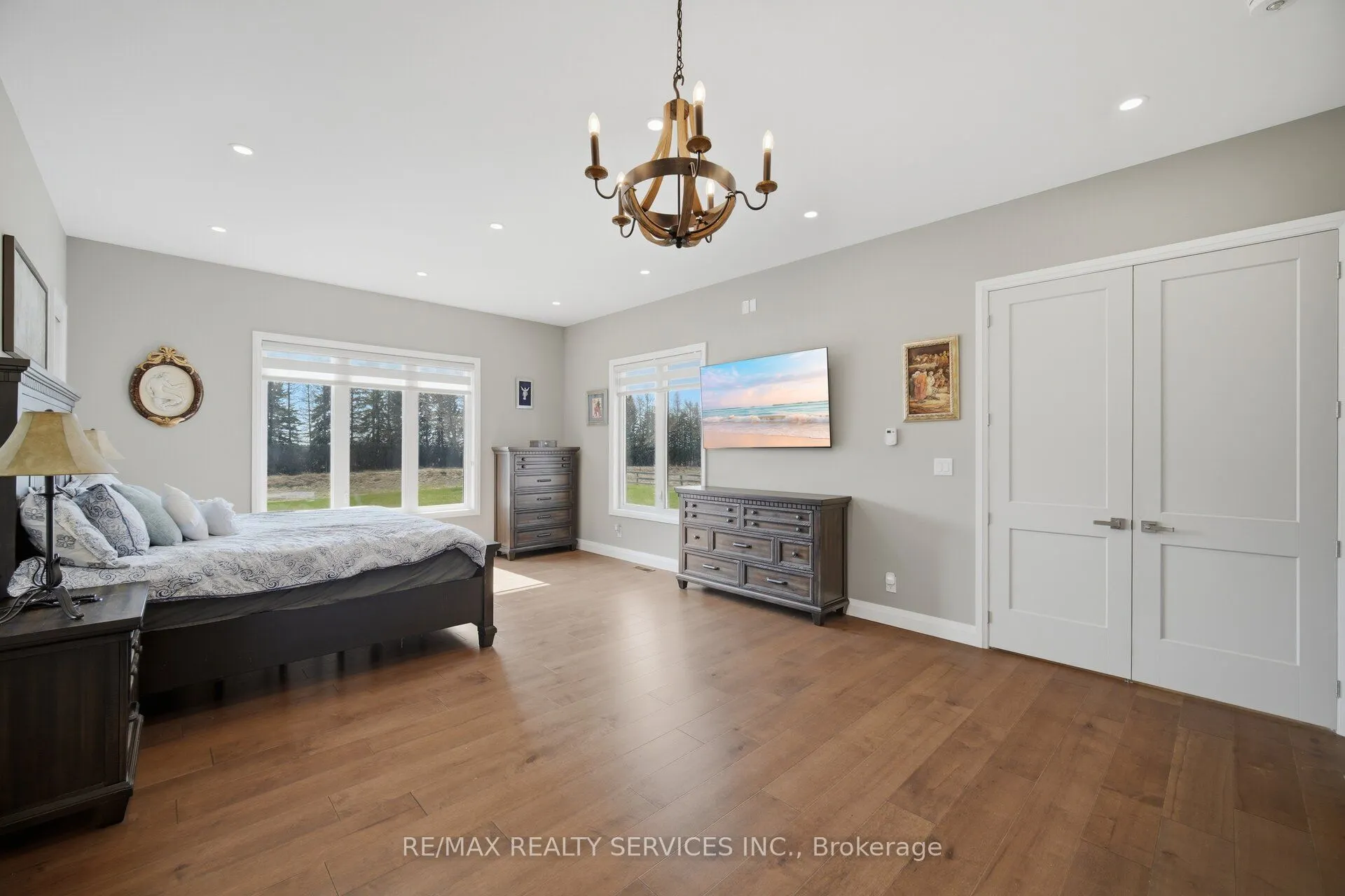9522 Wellington 22 Road
