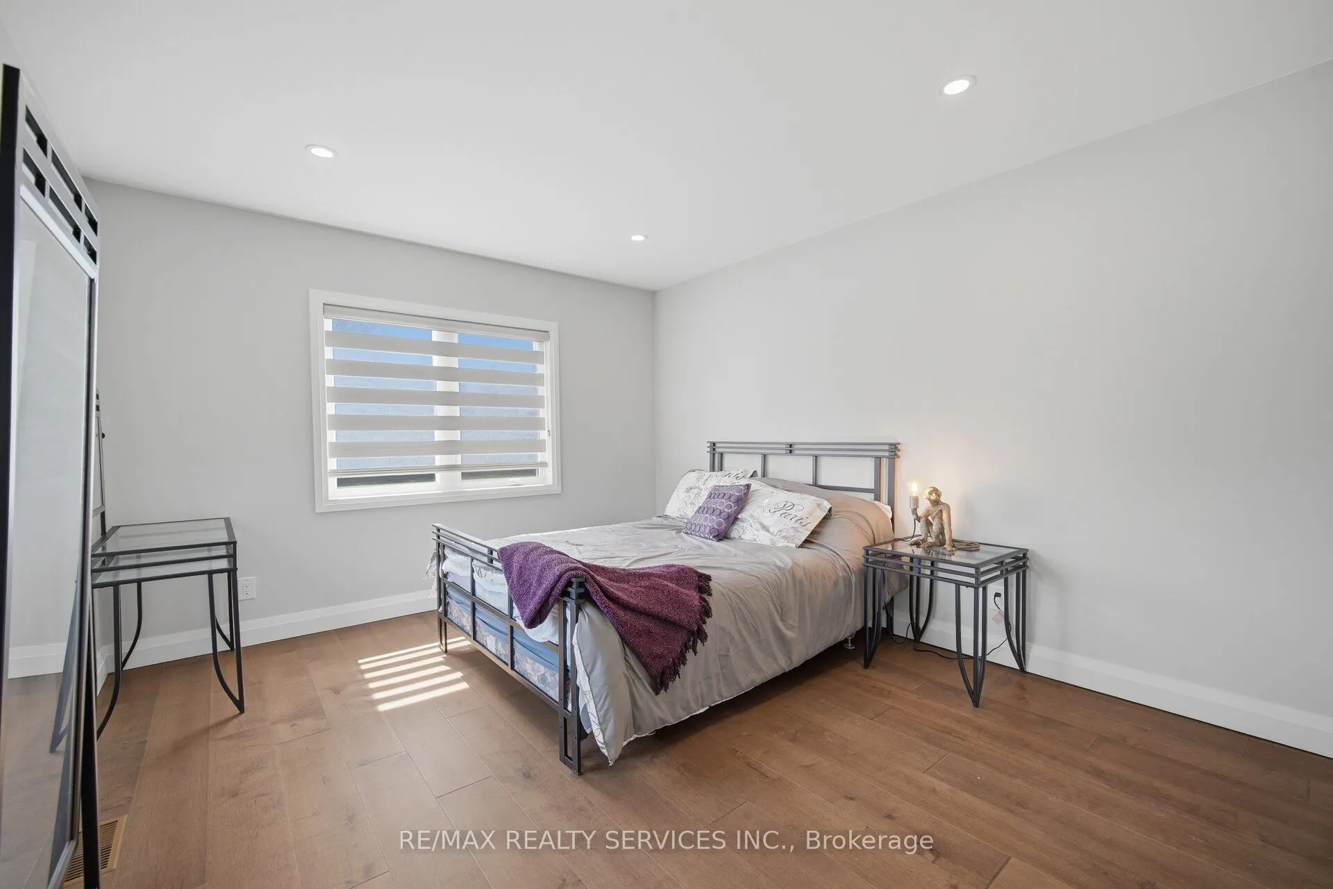 9522 Wellington 22 Road