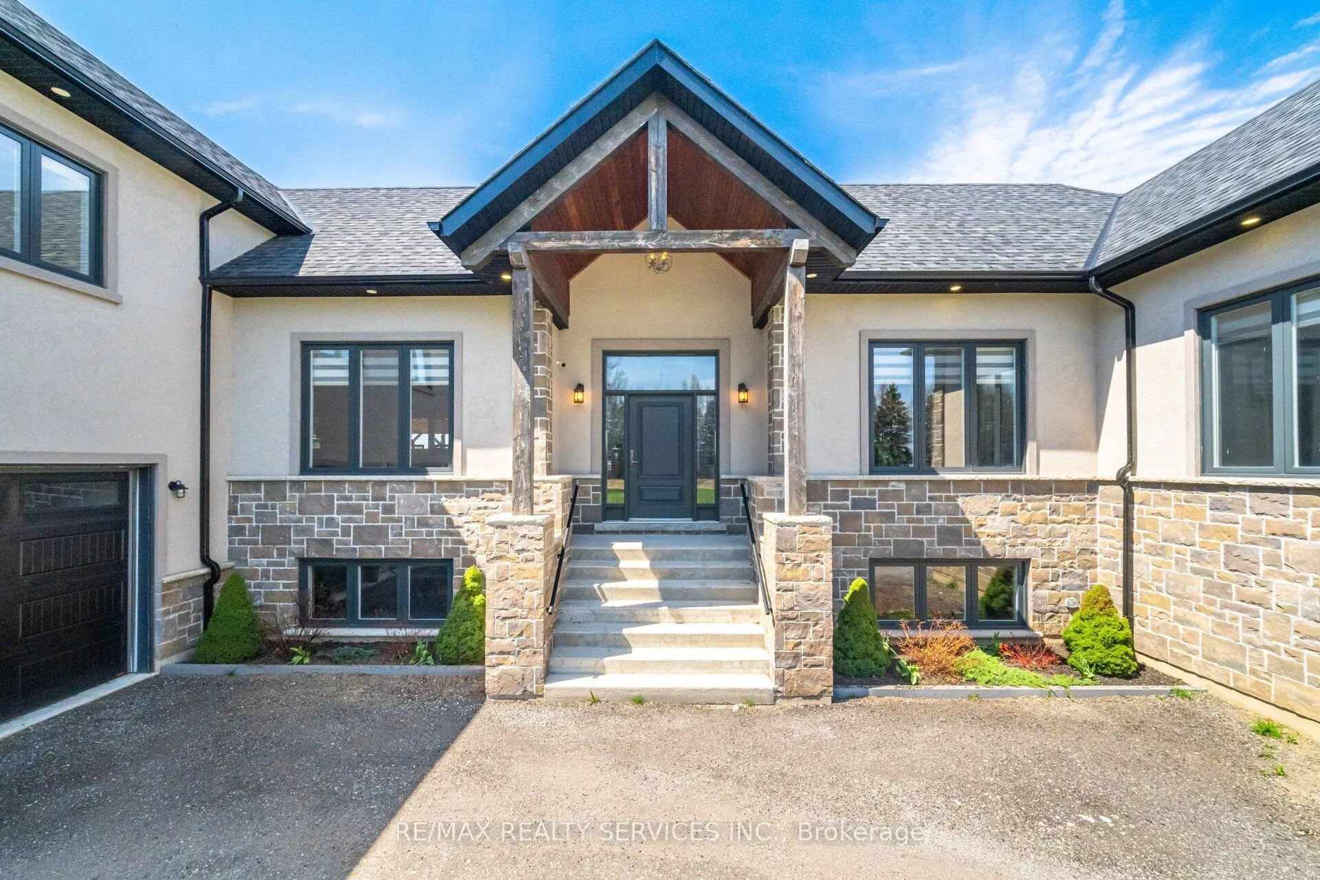 9522 Wellington 22 Road