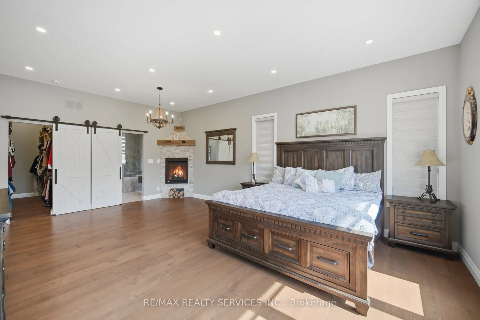 9522 Wellington 22 Road